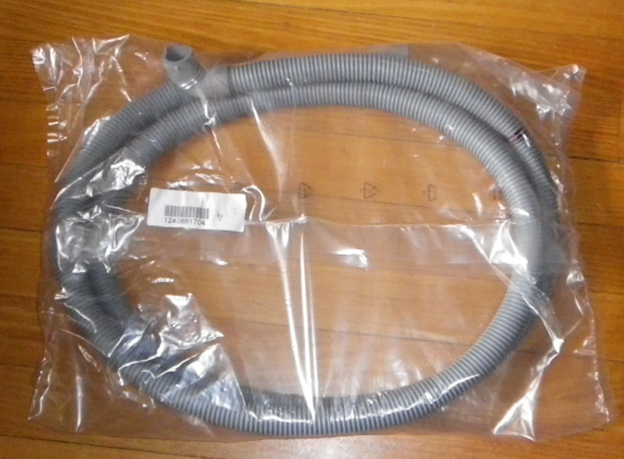 Electrolux EWF1087 F/L W/M Plastic Drain Hose 2.3mtrs - Part # 1240881-70/4