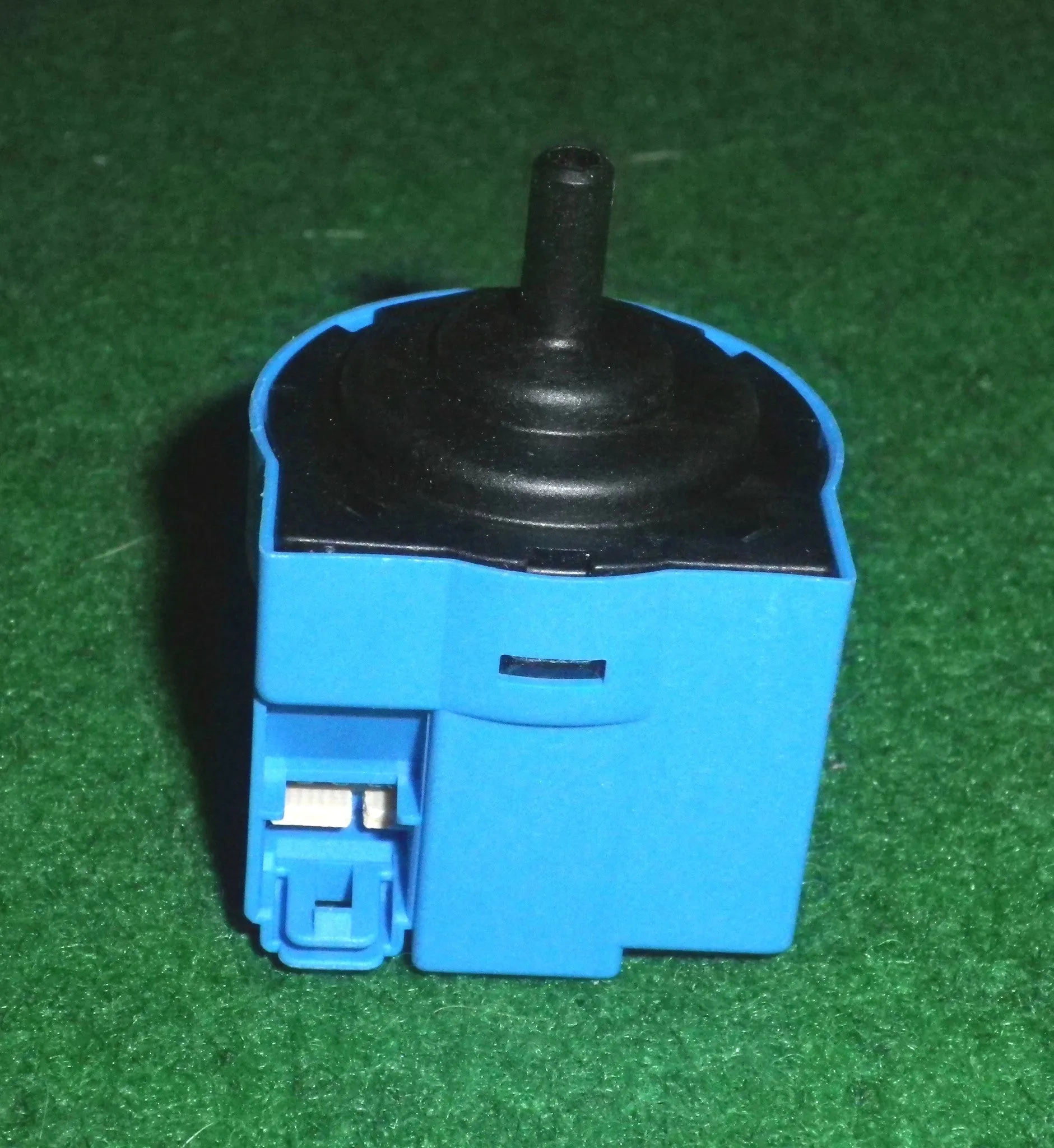 Electrolux EWF1282 Front Loader Washer Pressure Switch - Part # 132516201