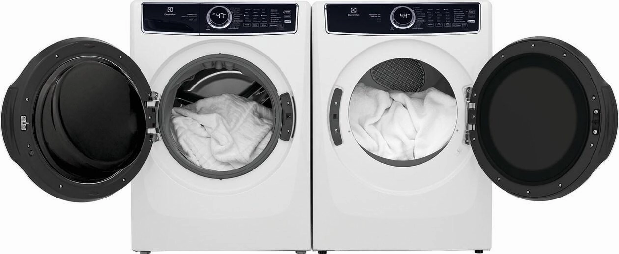 Electrolux Front Load Perfect Steam(TM) Gas Dryer with LuxCare(R) Dry and Instant Refresh - 8.0 Cu. Ft. - (ELFG7637AW)