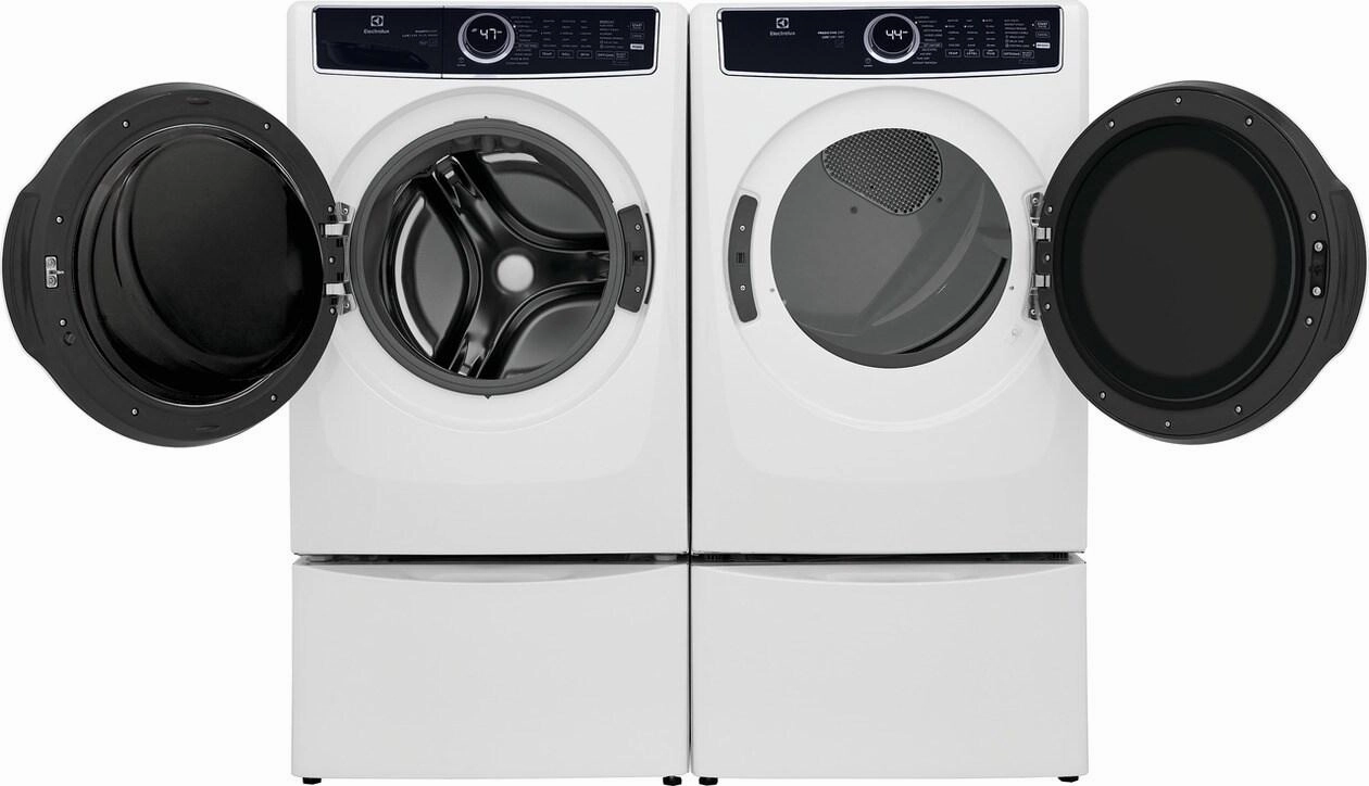 Electrolux Front Load Perfect Steam(TM) Gas Dryer with LuxCare(R) Dry and Instant Refresh - 8.0 Cu. Ft. - (ELFG7637AW)