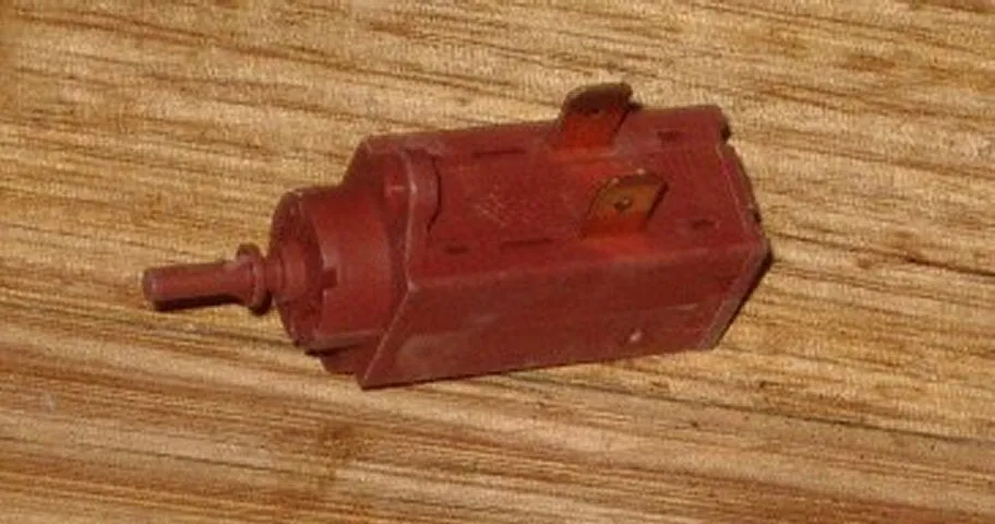 Eltek Thermo Actuator suits Maytag Neptune F/L W/M - Part # DWV101, 100331.07