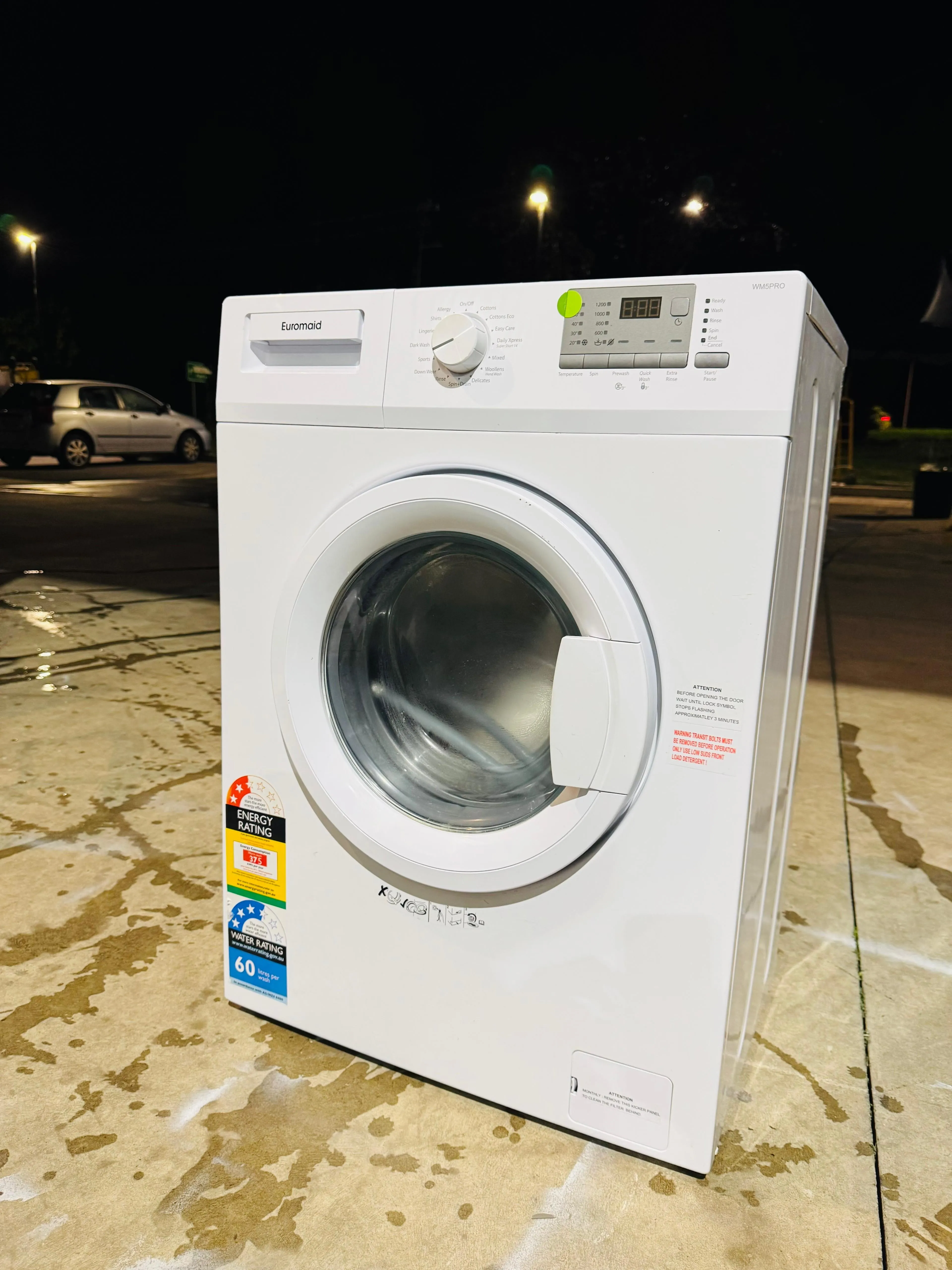 **EUROMAID 5 KGS FRONT LOADER WASHING MACHINE**