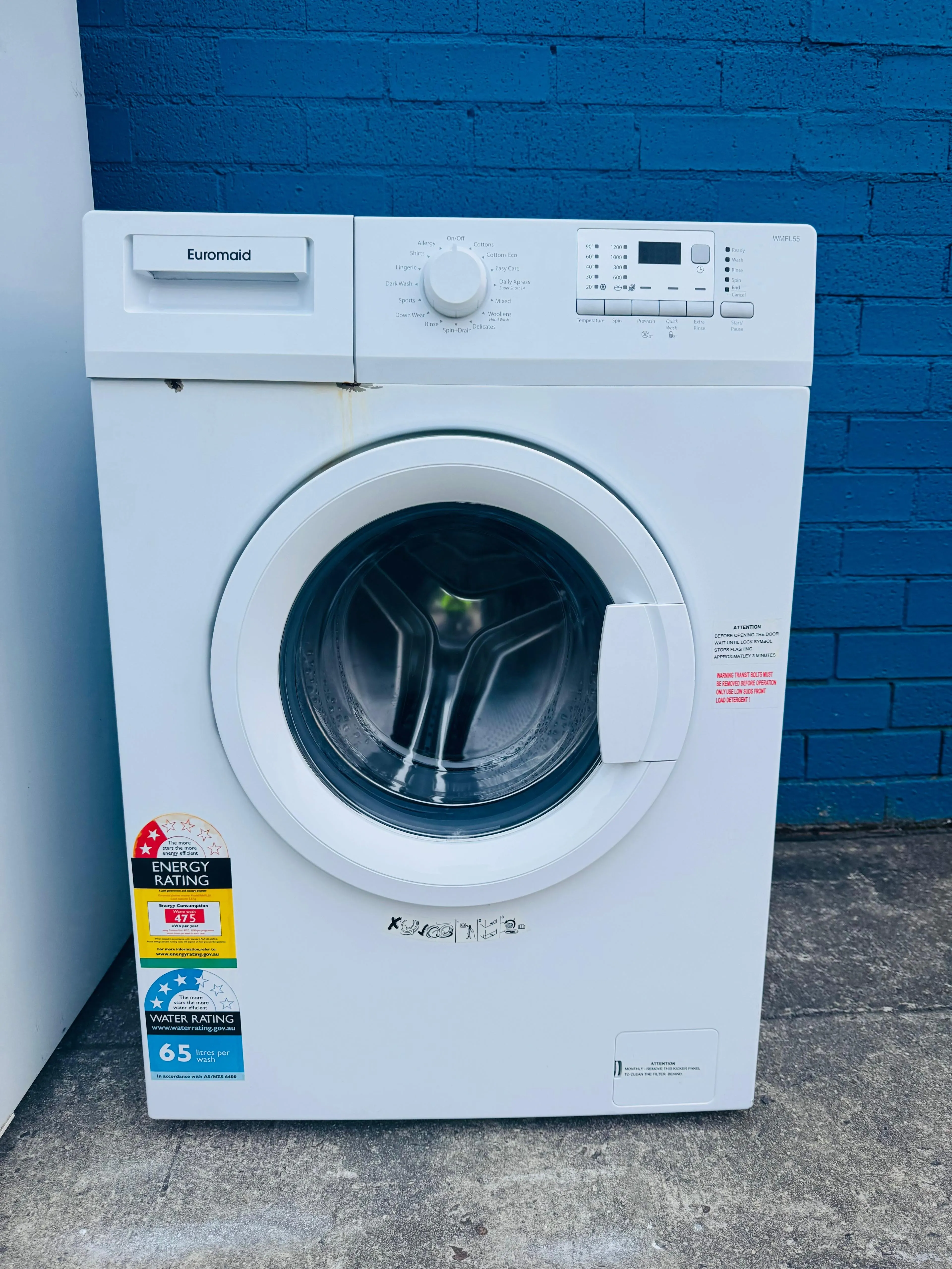 **EUROMAID 5.5KGS FRONT LOADER WASHING MACHINE**