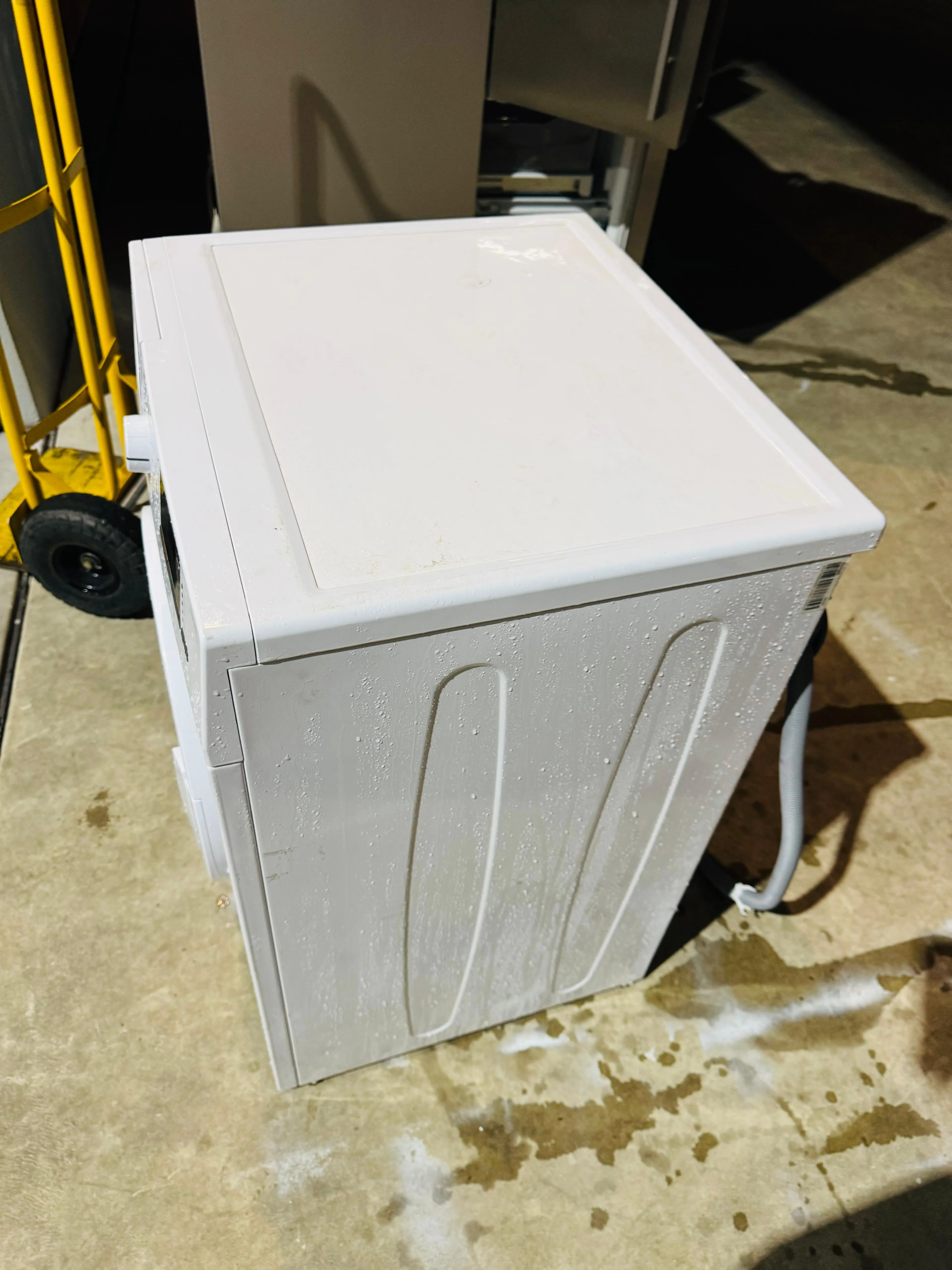 **EUROMAID 7 KGS FRONT LOADER WASHING MACHINE**