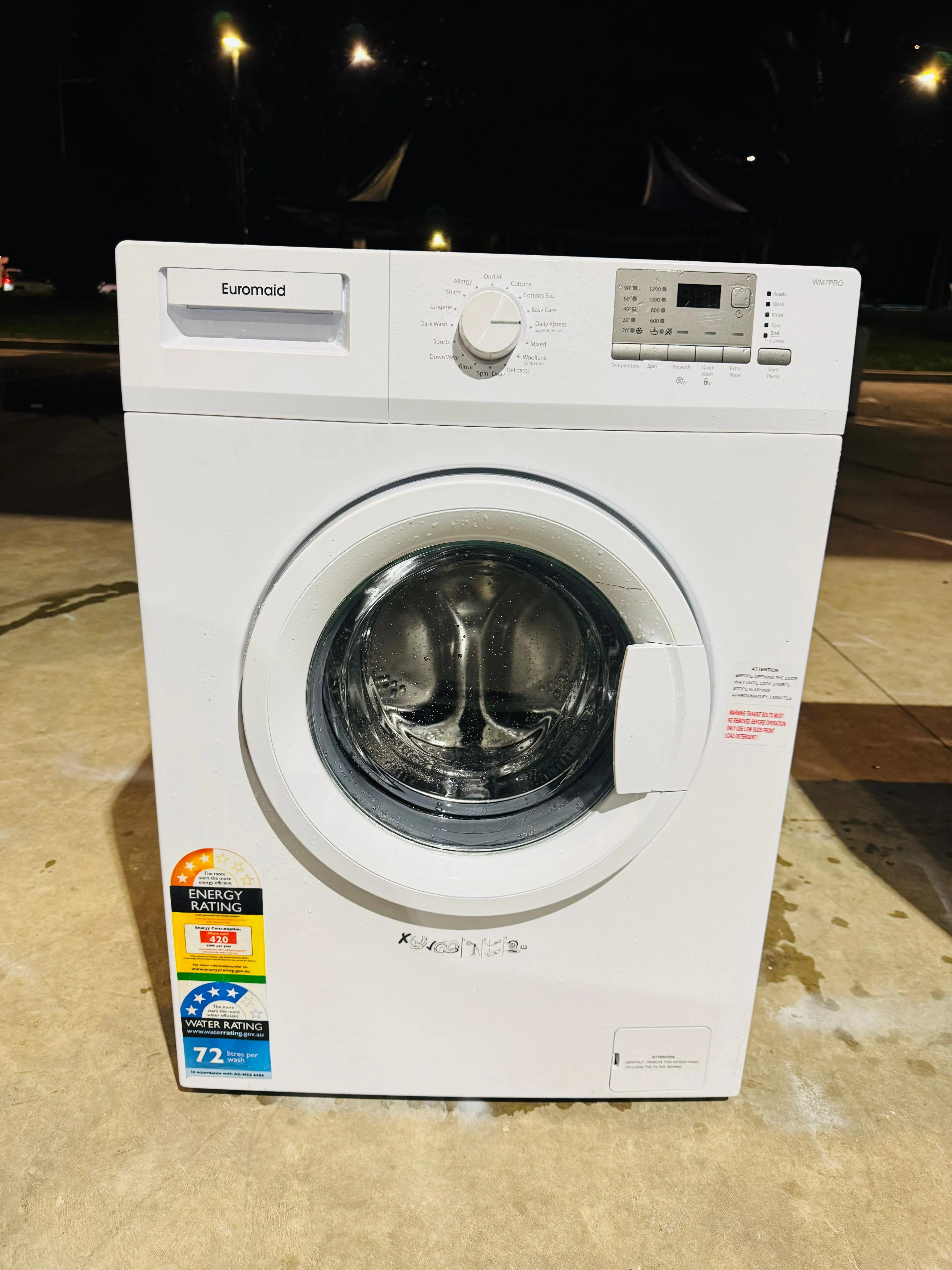 **EUROMAID 7 KGS FRONT LOADER WASHING MACHINE**