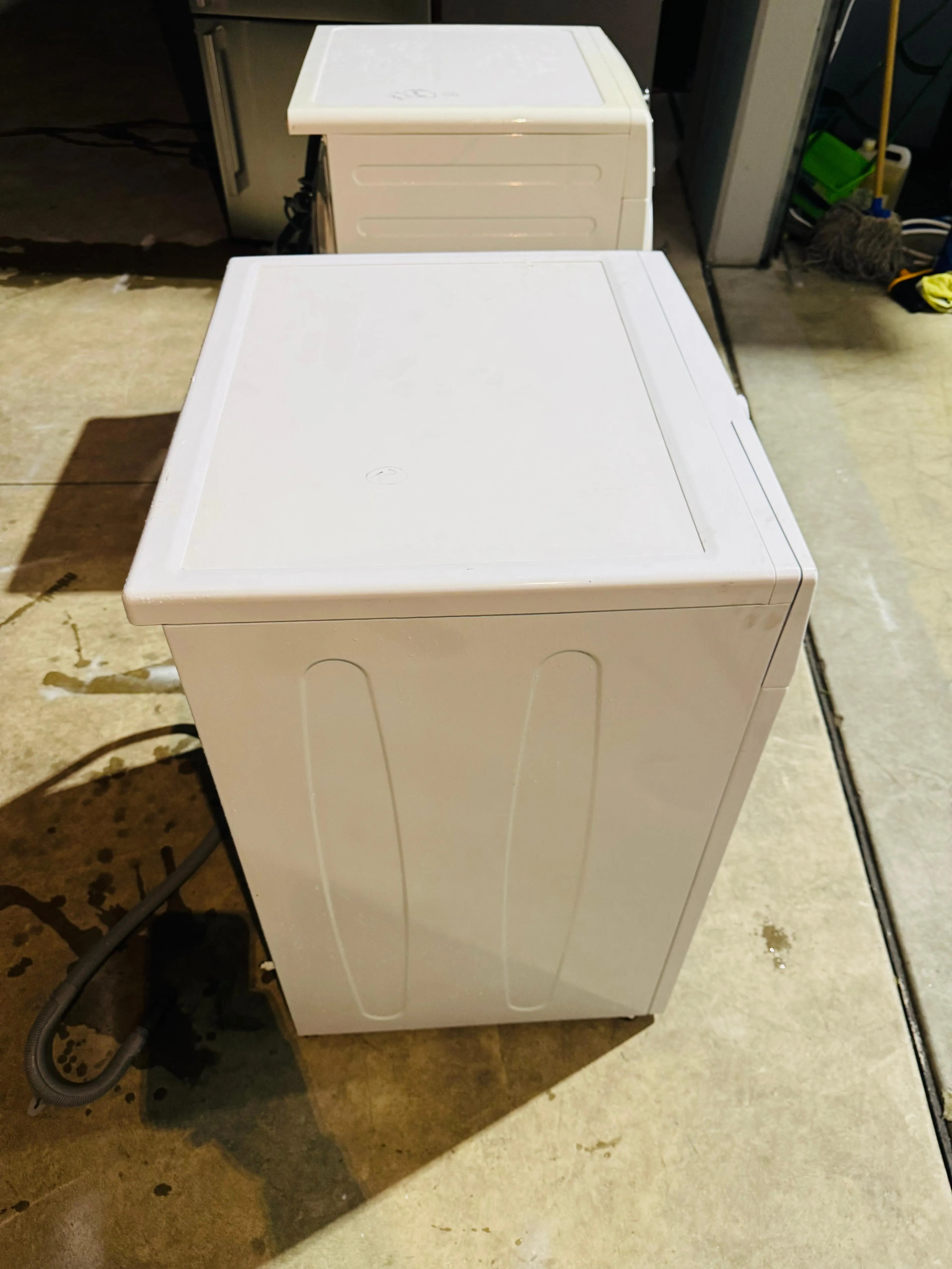 **EUROMAID 7 KGS FRONT LOADER WASHING MACHINE**