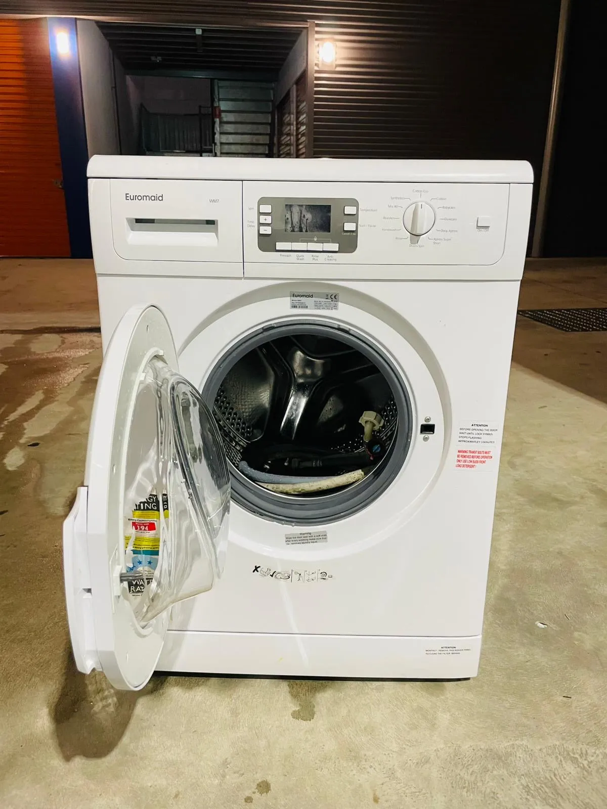 **EUROMAID 7 KGS FRONT LOADER WASHING MACHINE**
