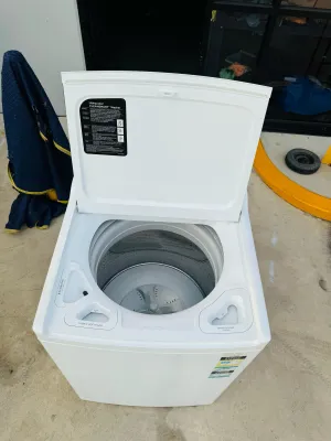 **FISHER & PAYKEL 10 KGS TOP LOADER WASHING MACHINE**