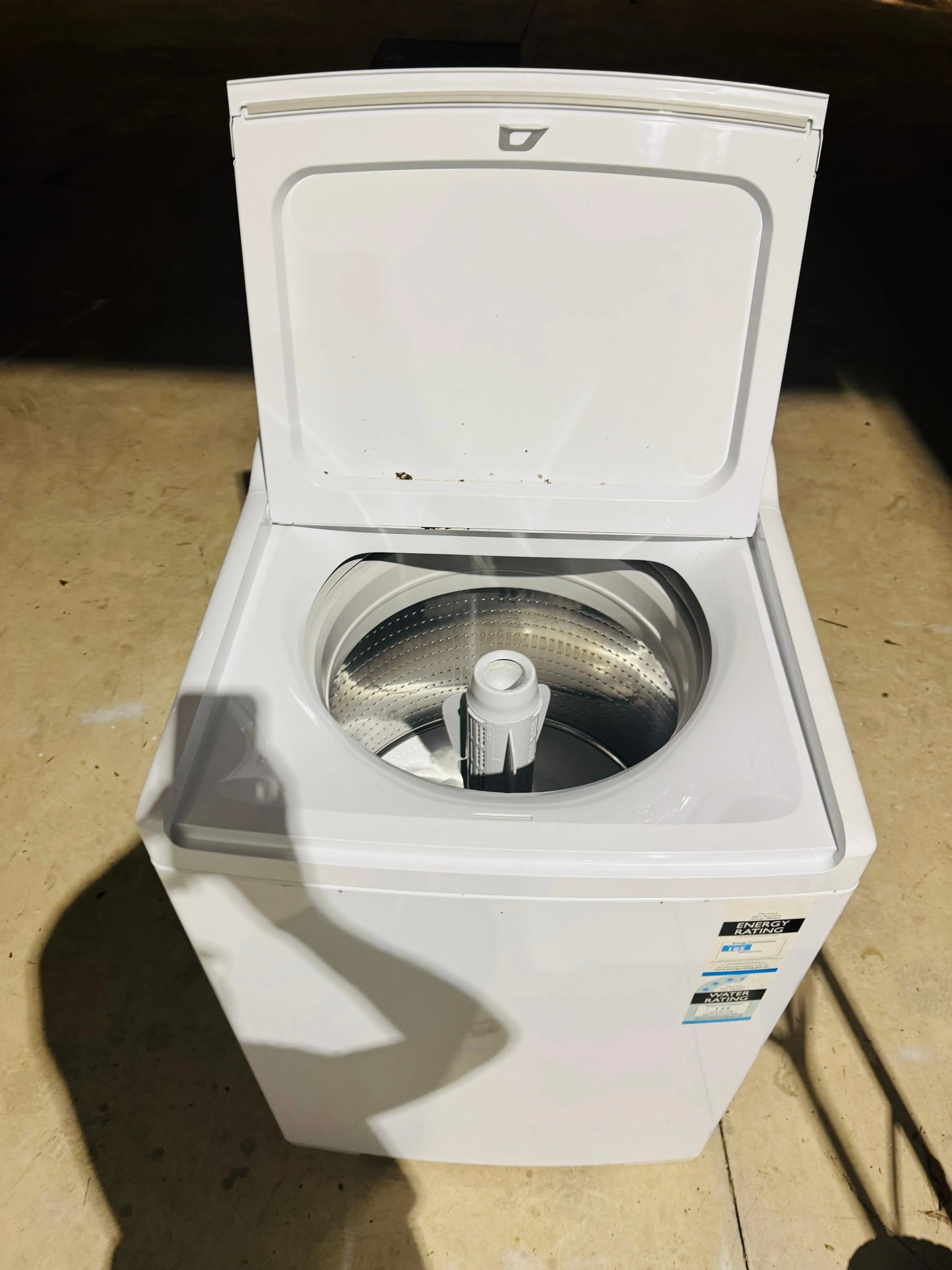 **FISHER & PAYKEL 10 KGS TOP LOADER WASHING MACHINE**