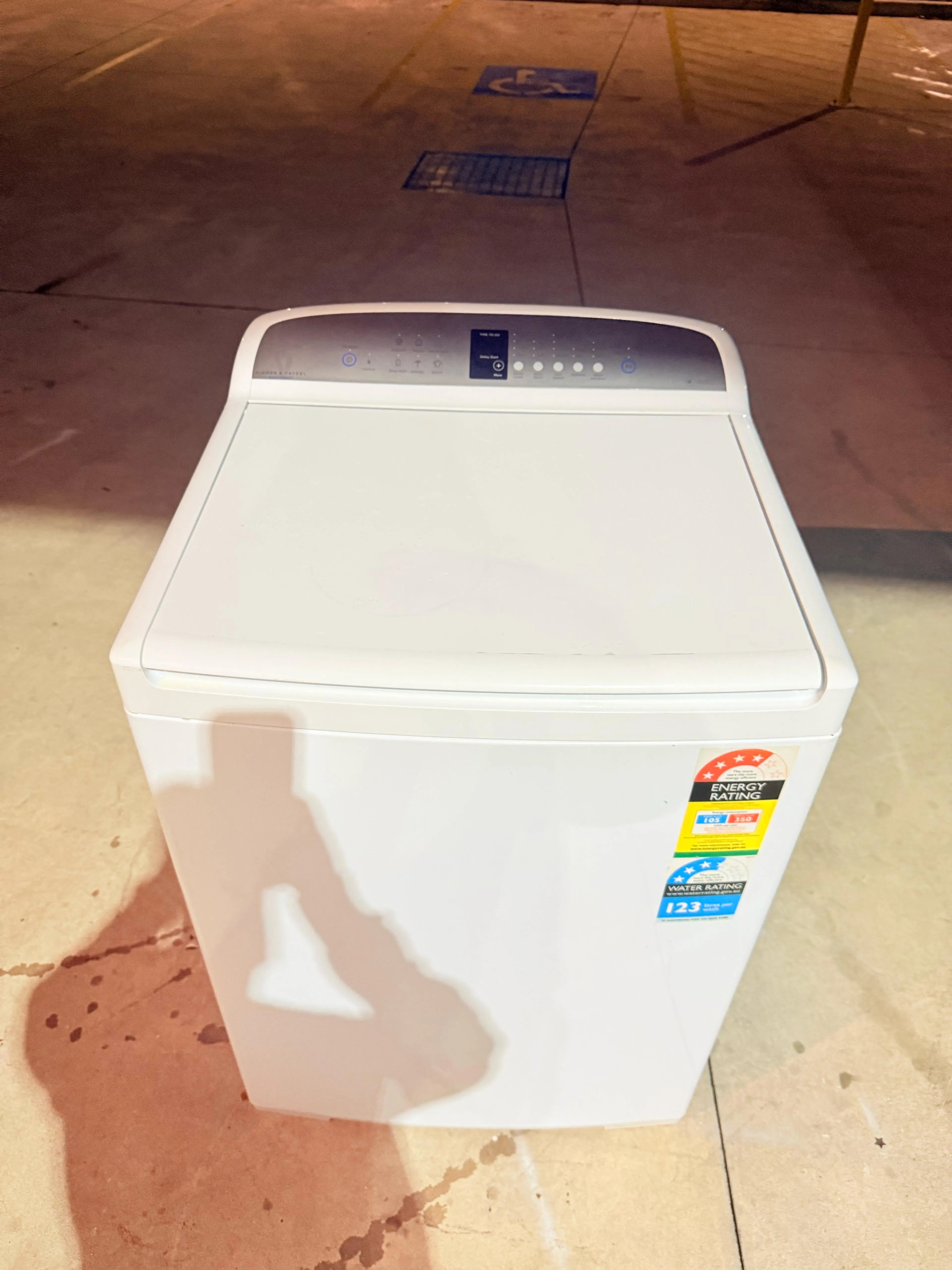 **FISHER & PAYKEL 10 KGS TOP LOADER WASHING MACHINE**