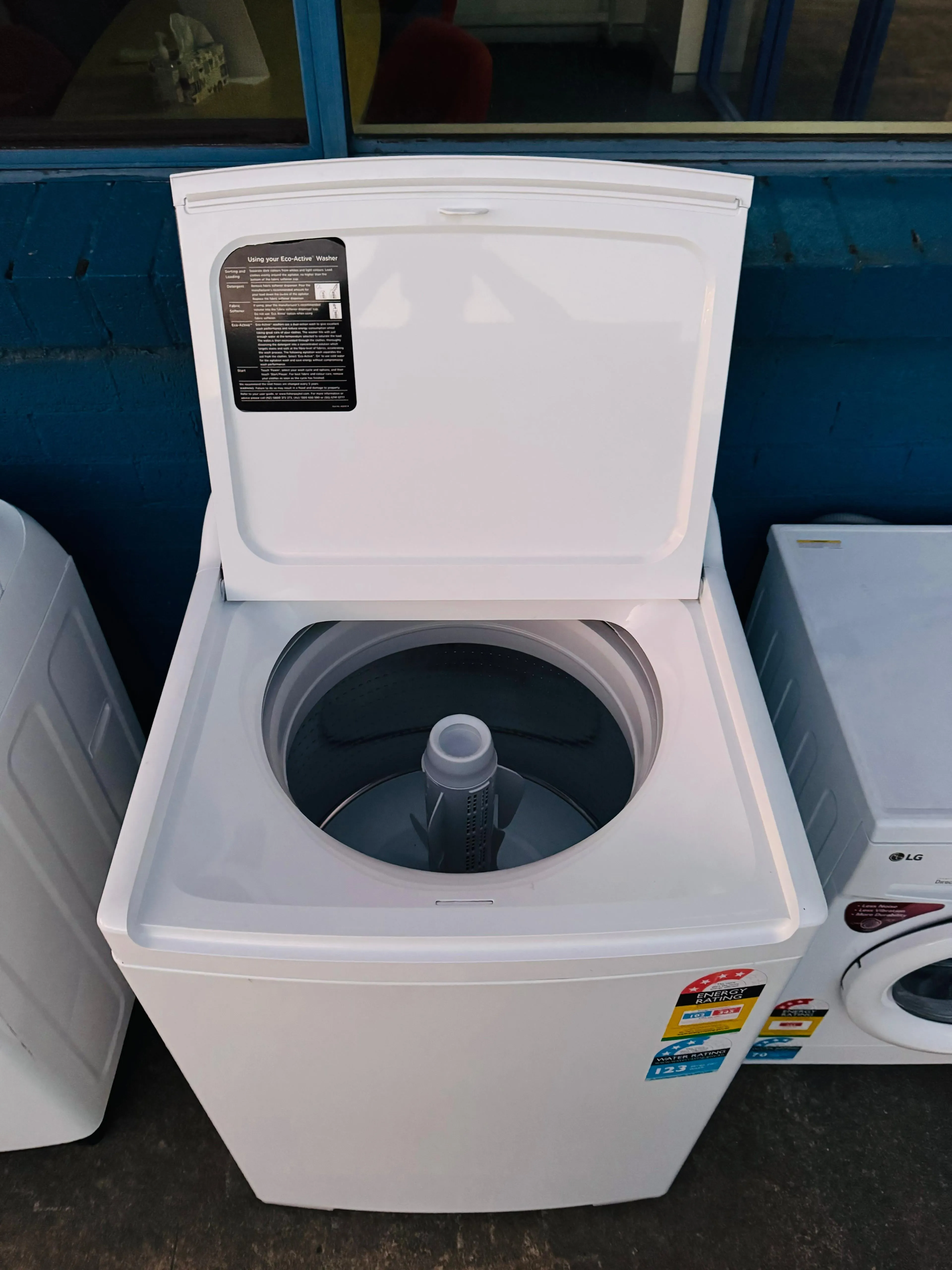 **FISHER & PAYKEL 10 KGS TOP LOADER WASHING MACHINE**