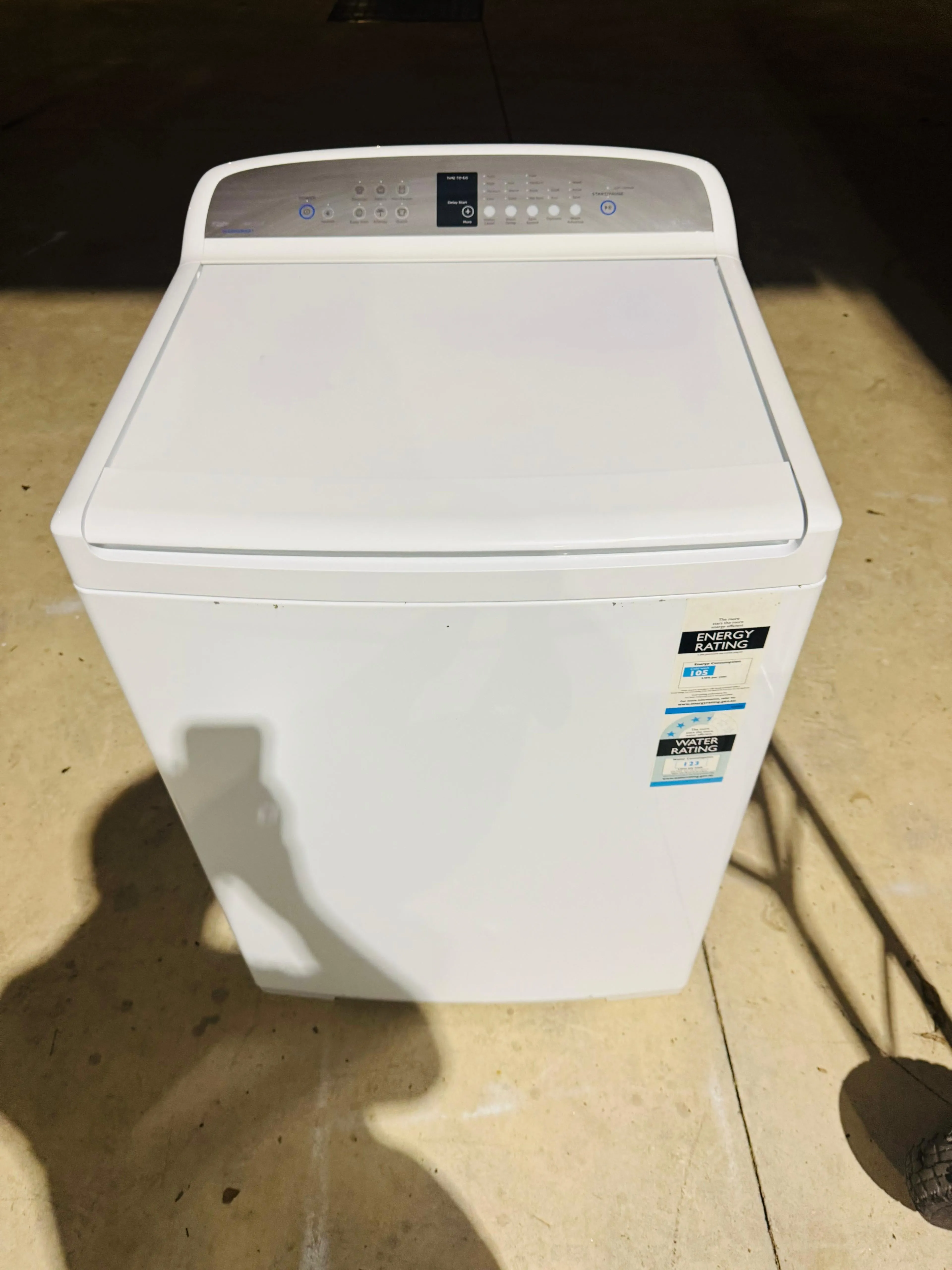 **FISHER & PAYKEL 10 KGS TOP LOADER WASHING MACHINE**