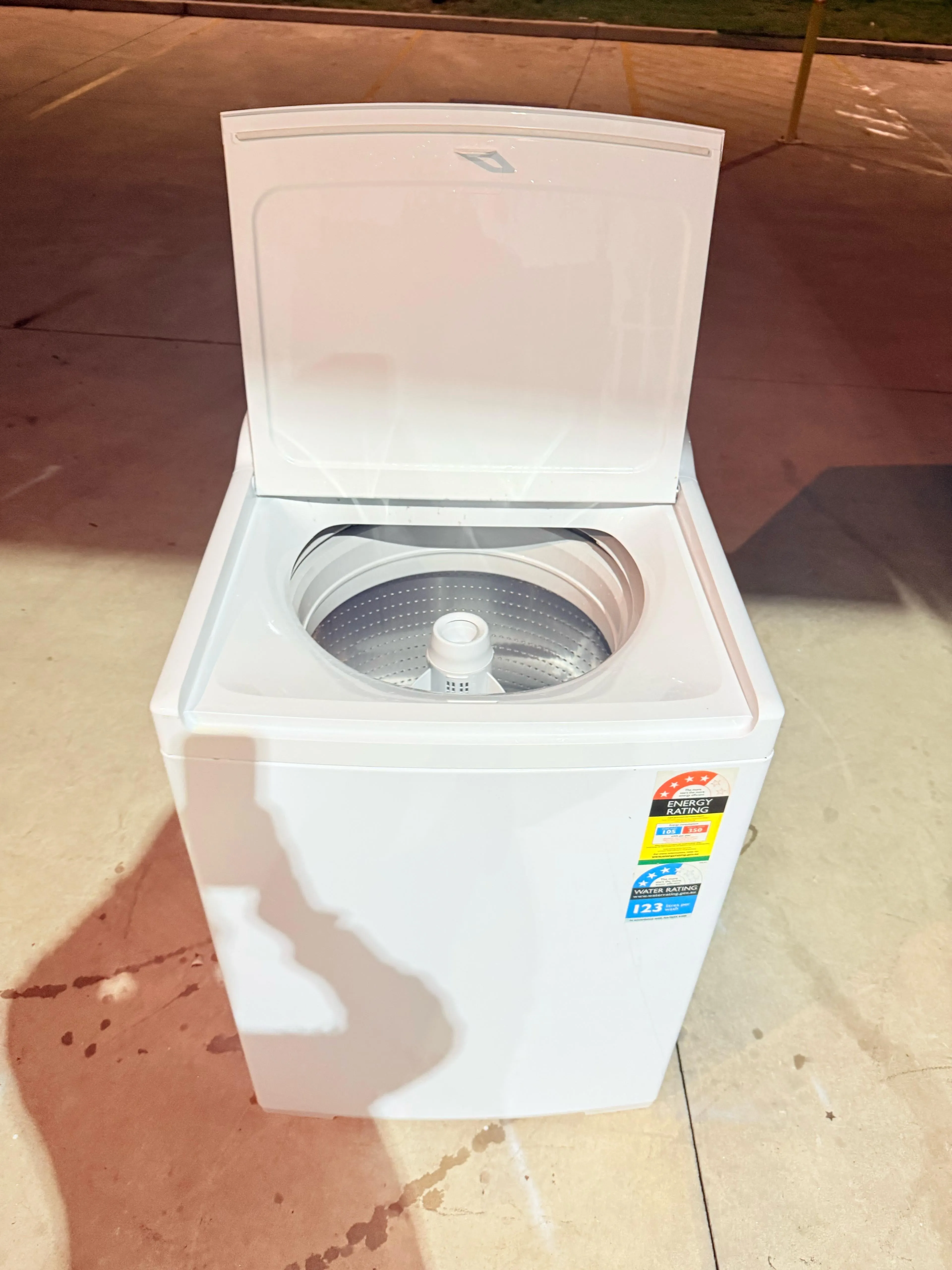 **FISHER & PAYKEL 10 KGS TOP LOADER WASHING MACHINE**