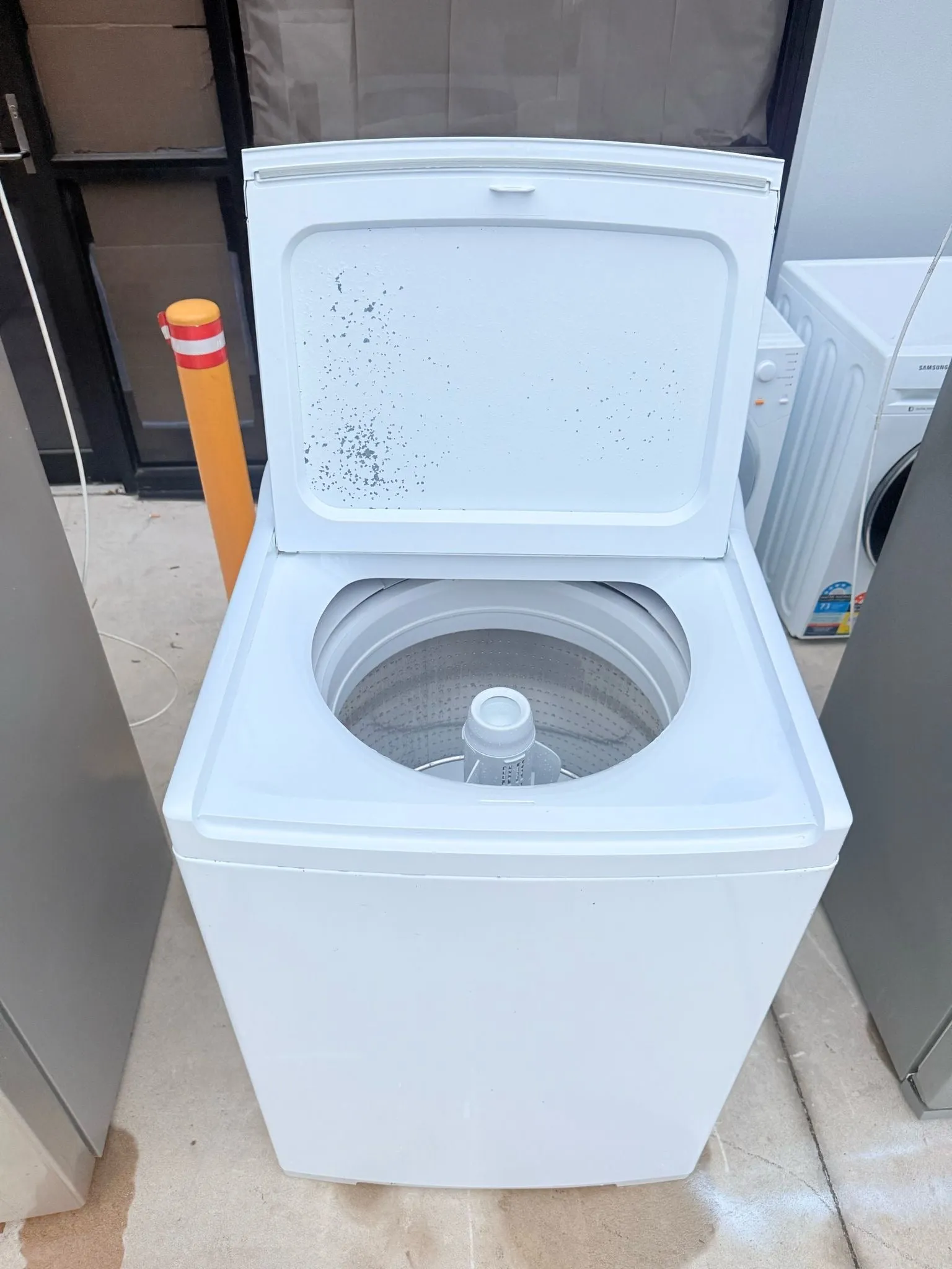 **FISHER & PAYKEL 10 KGS TOP LOADER WASHING MACHINE**
