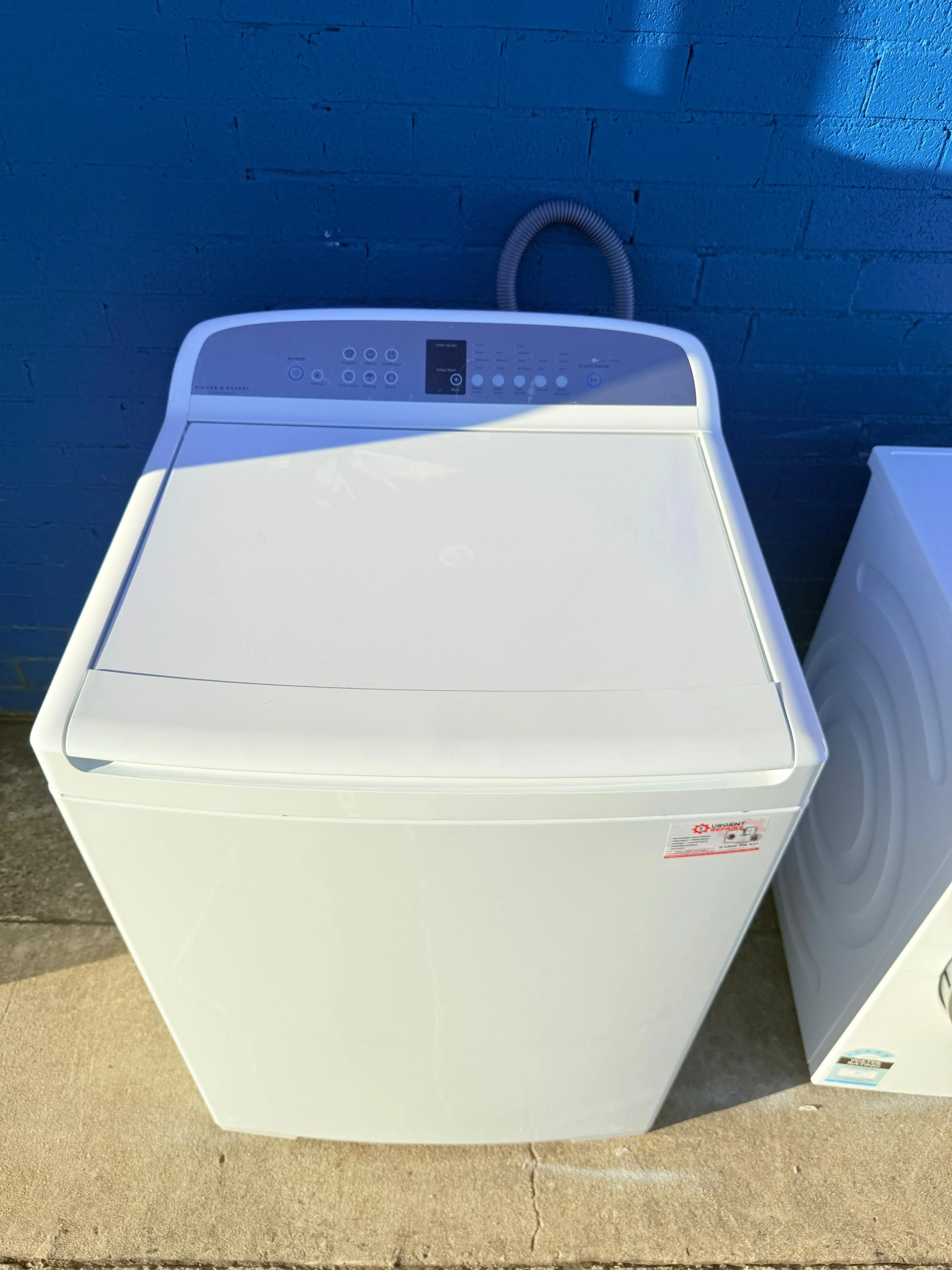 **FISHER & PAYKEL 10 KGS TOP LOADER WASHING MACHINE**