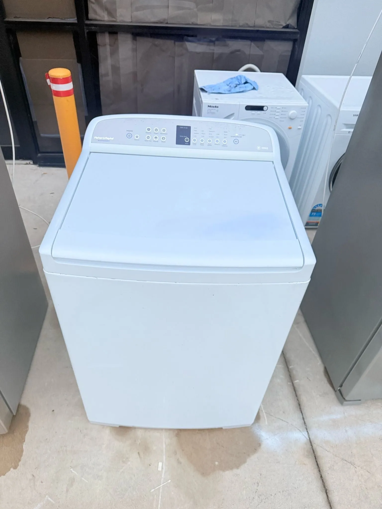 **FISHER & PAYKEL 10 KGS TOP LOADER WASHING MACHINE**