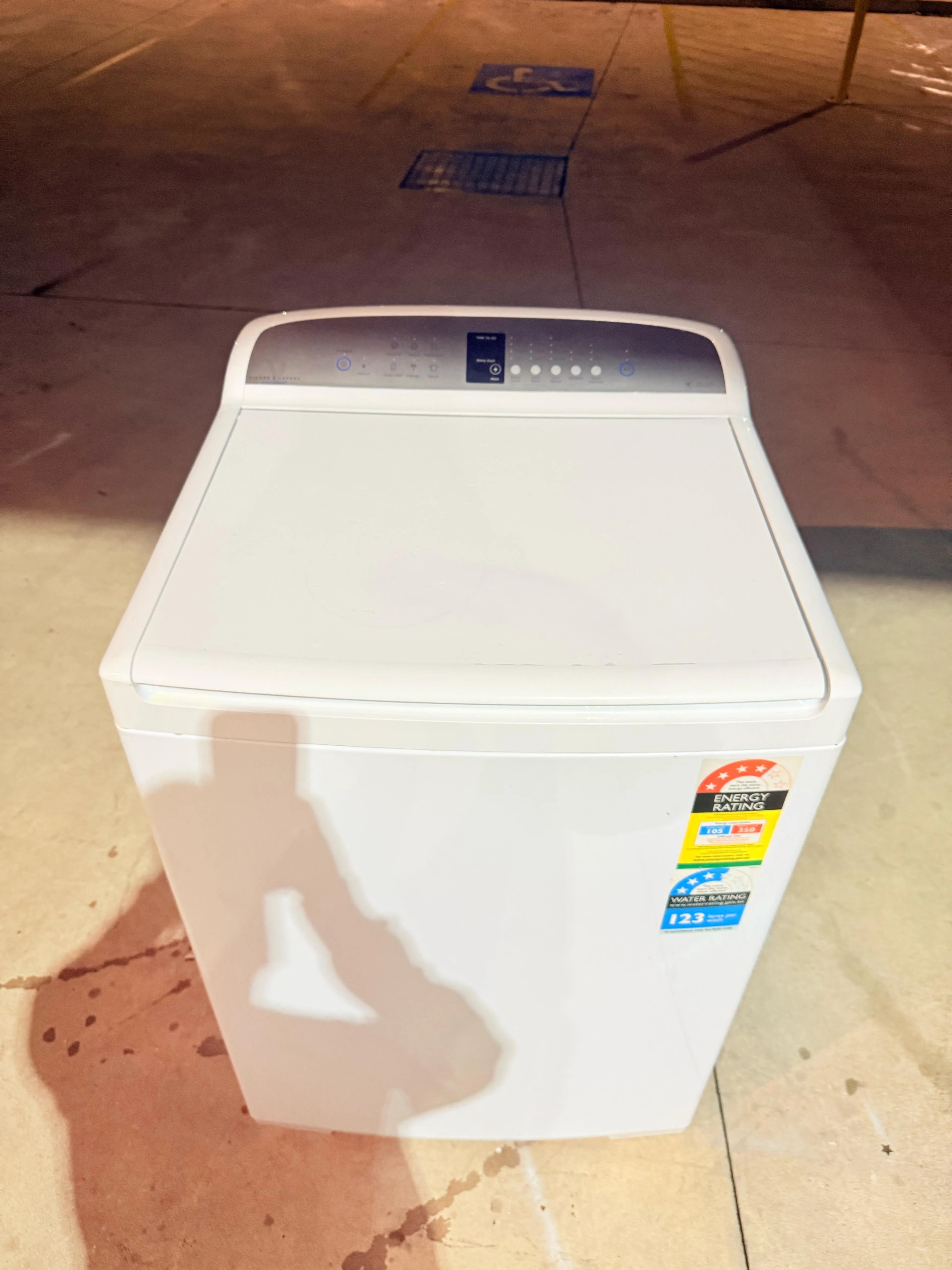**FISHER & PAYKEL 10 KGS TOP LOADER WASHING MACHINE**