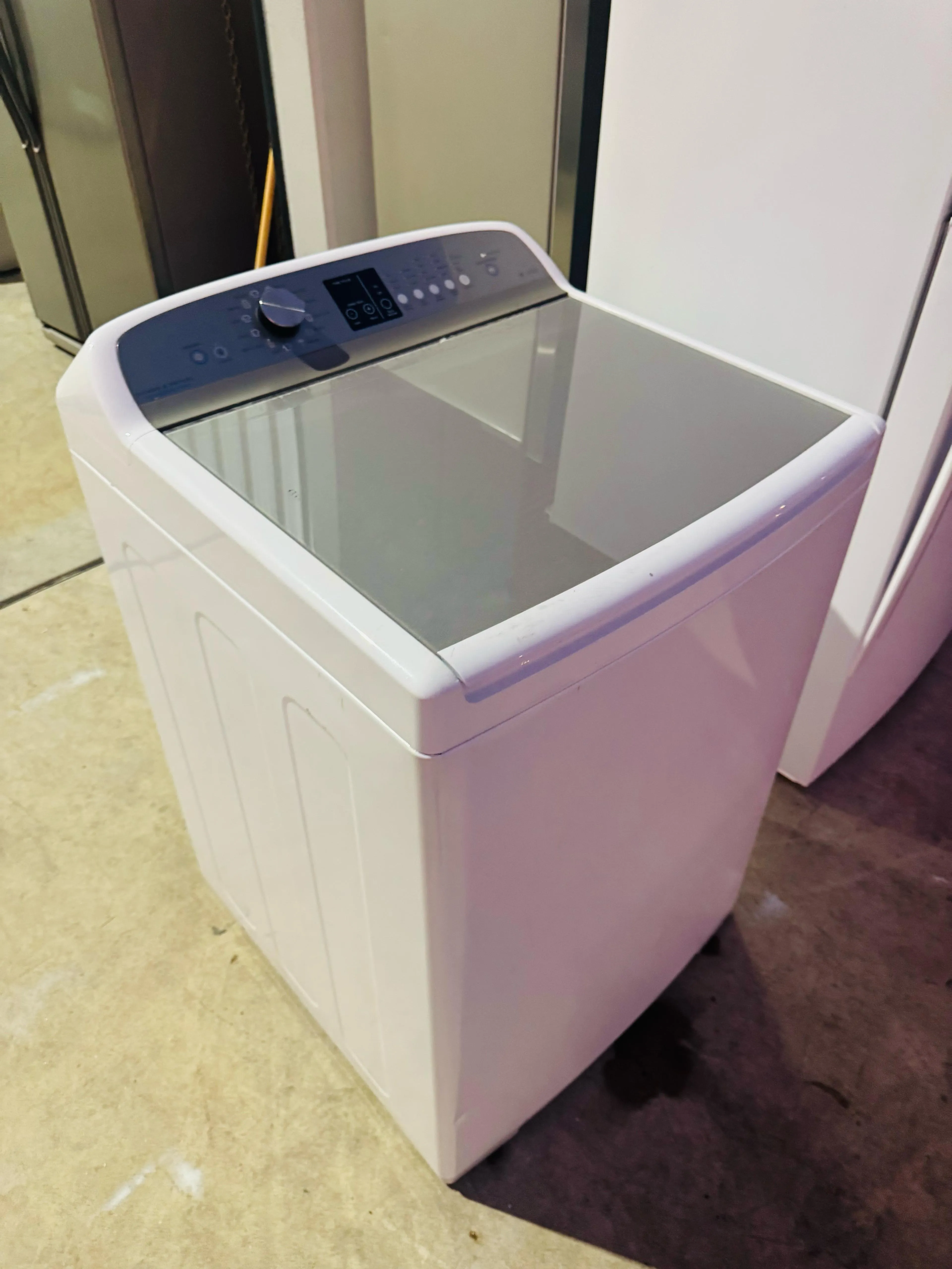 **FISHER & PAYKEL 10KGS  TOP LOADER WASHING MACHINE** FREE DELIVERY
