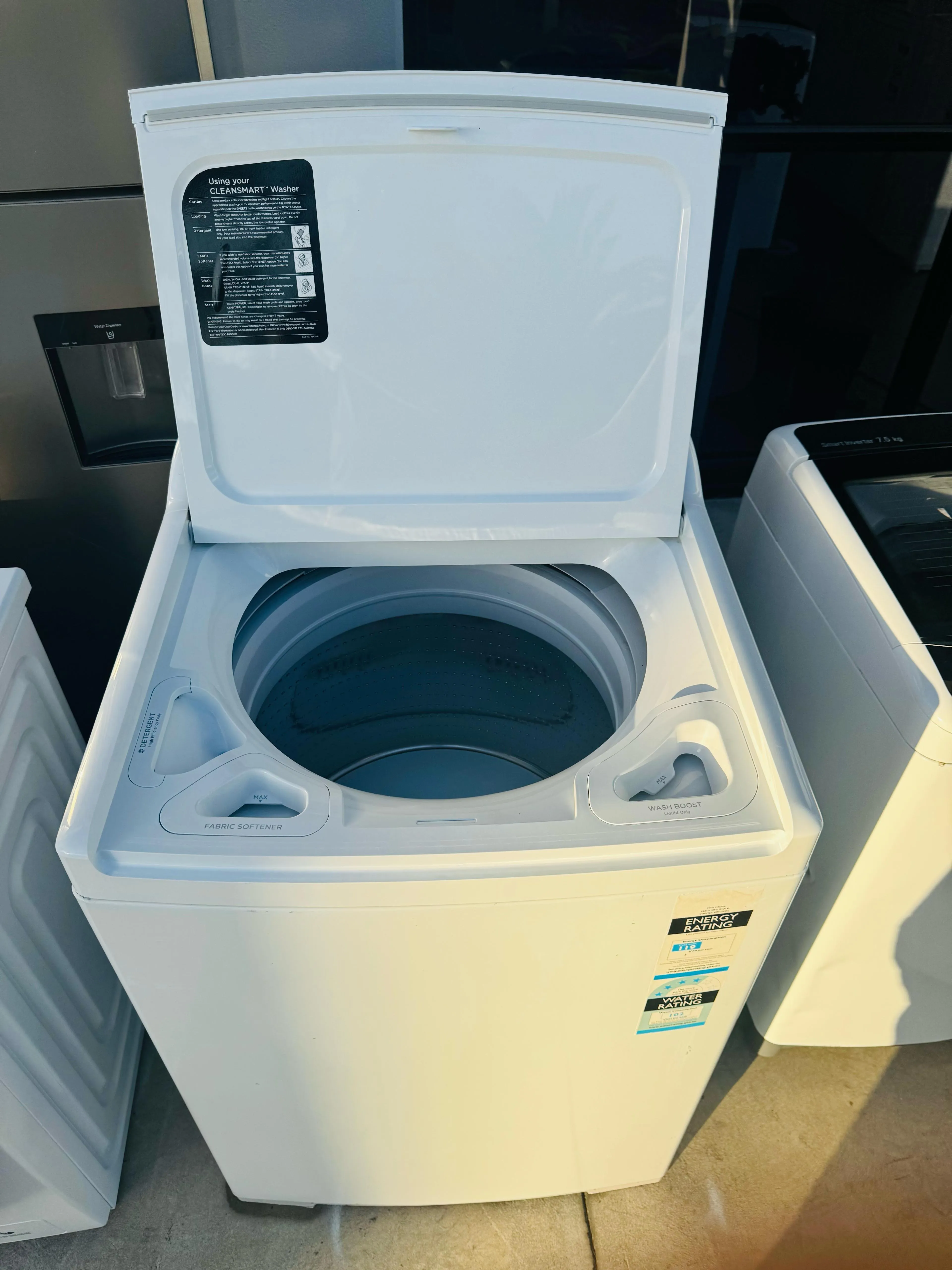 **FISHER & PAYKEL 10KGS  TOP LOADER WASHING MACHINE** FREE DELIVERY