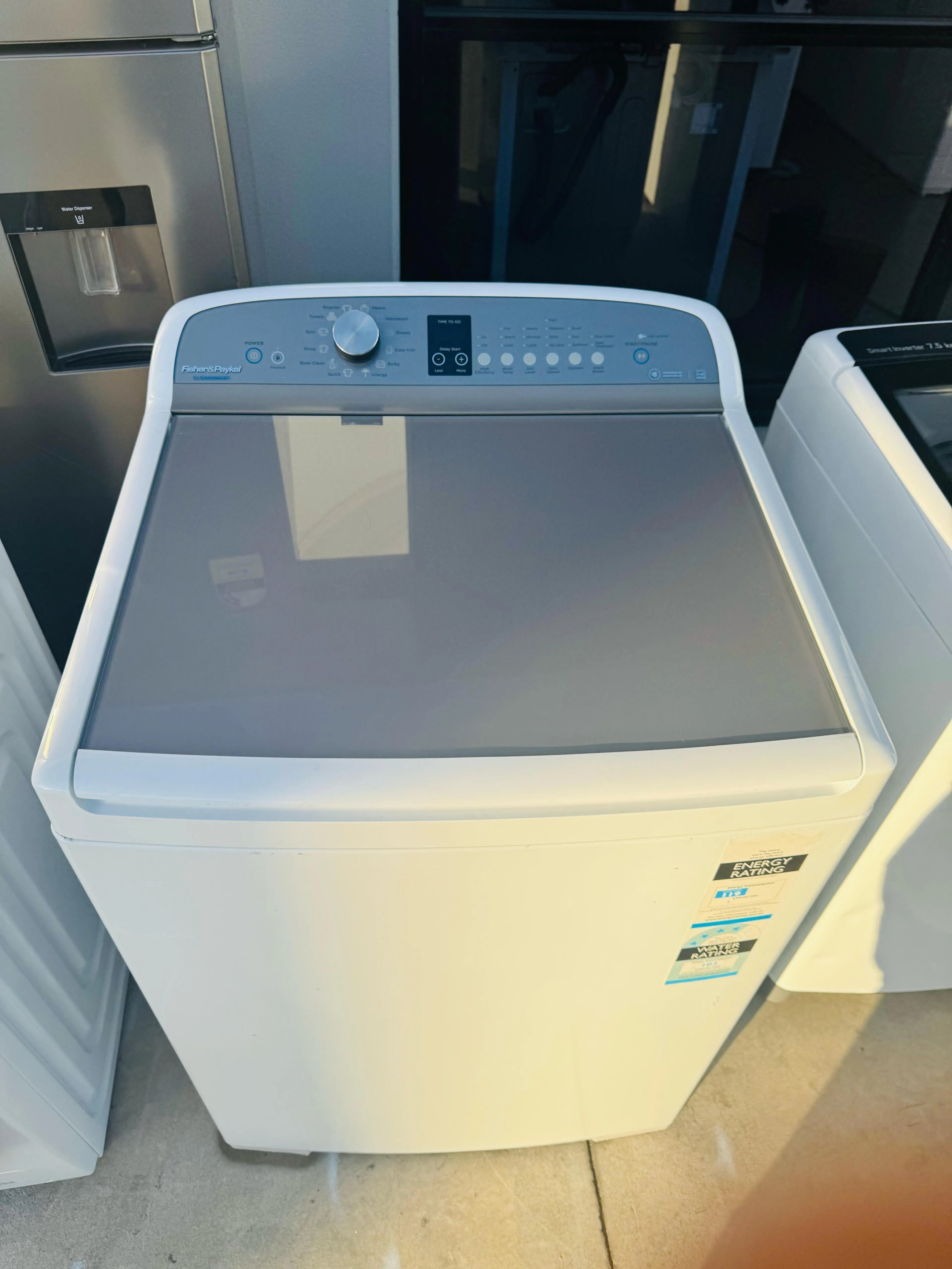 **FISHER & PAYKEL 10KGS  TOP LOADER WASHING MACHINE** FREE DELIVERY