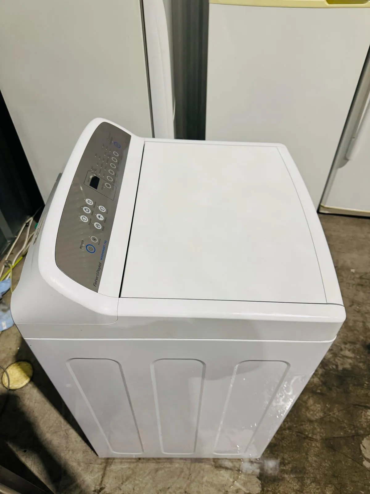 **FISHER & PAYKEL 7 KGS TOP LOADER WASHING MACHINE (A)**