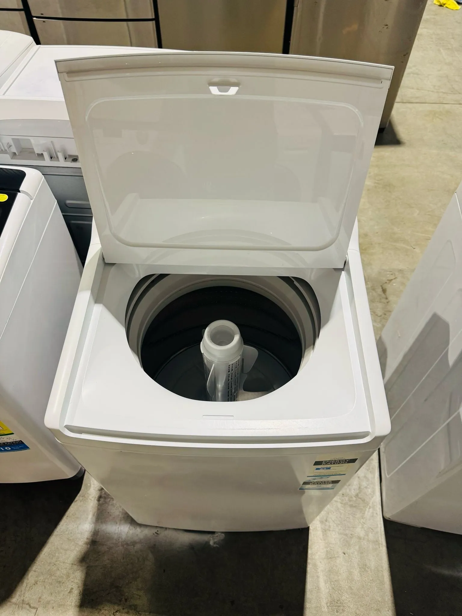 **FISHER & PAYKEL 7 KGS TOP LOADER WASHING MACHINE (C)**