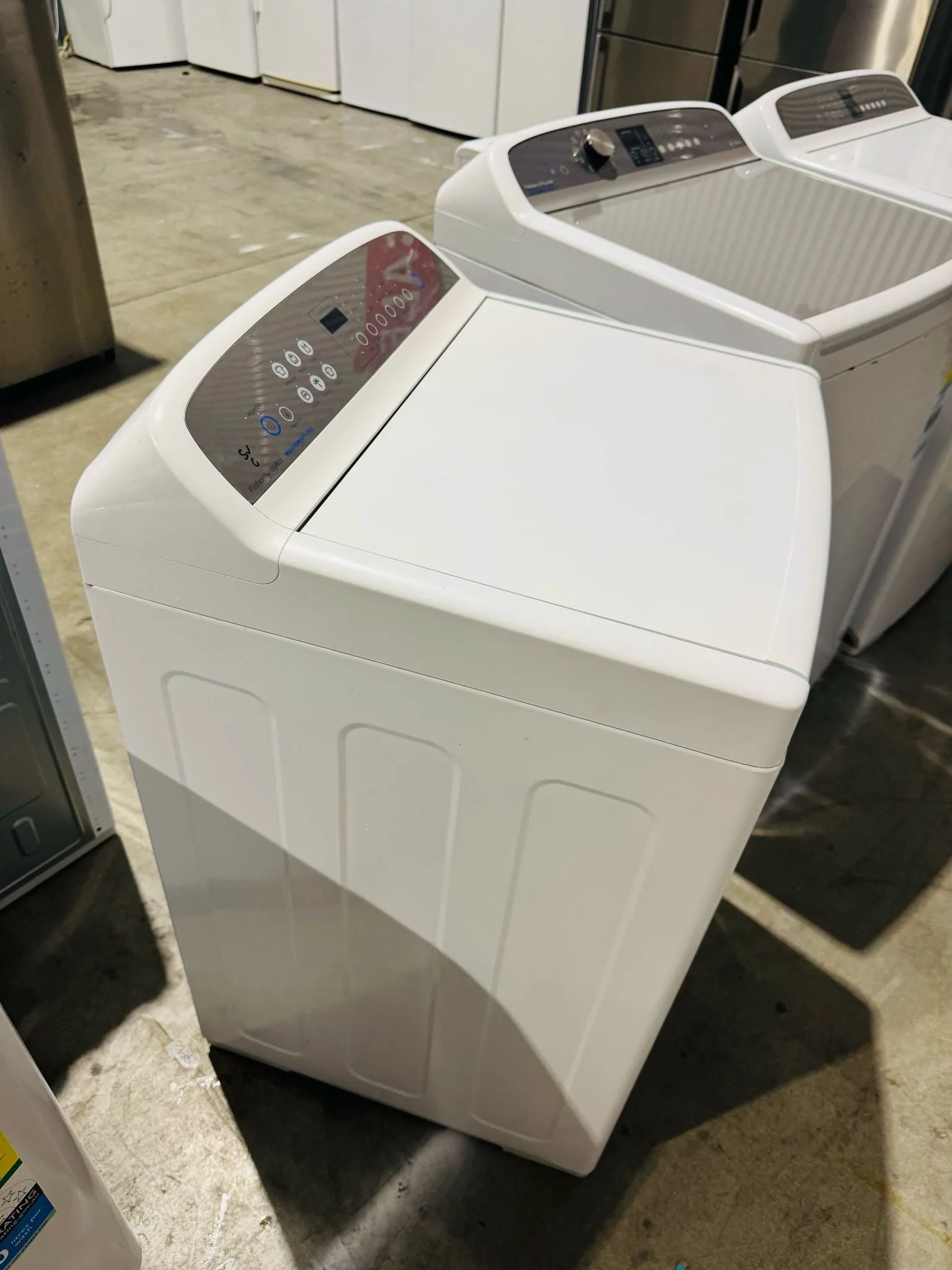 **FISHER & PAYKEL 7 KGS TOP LOADER WASHING MACHINE (C)**