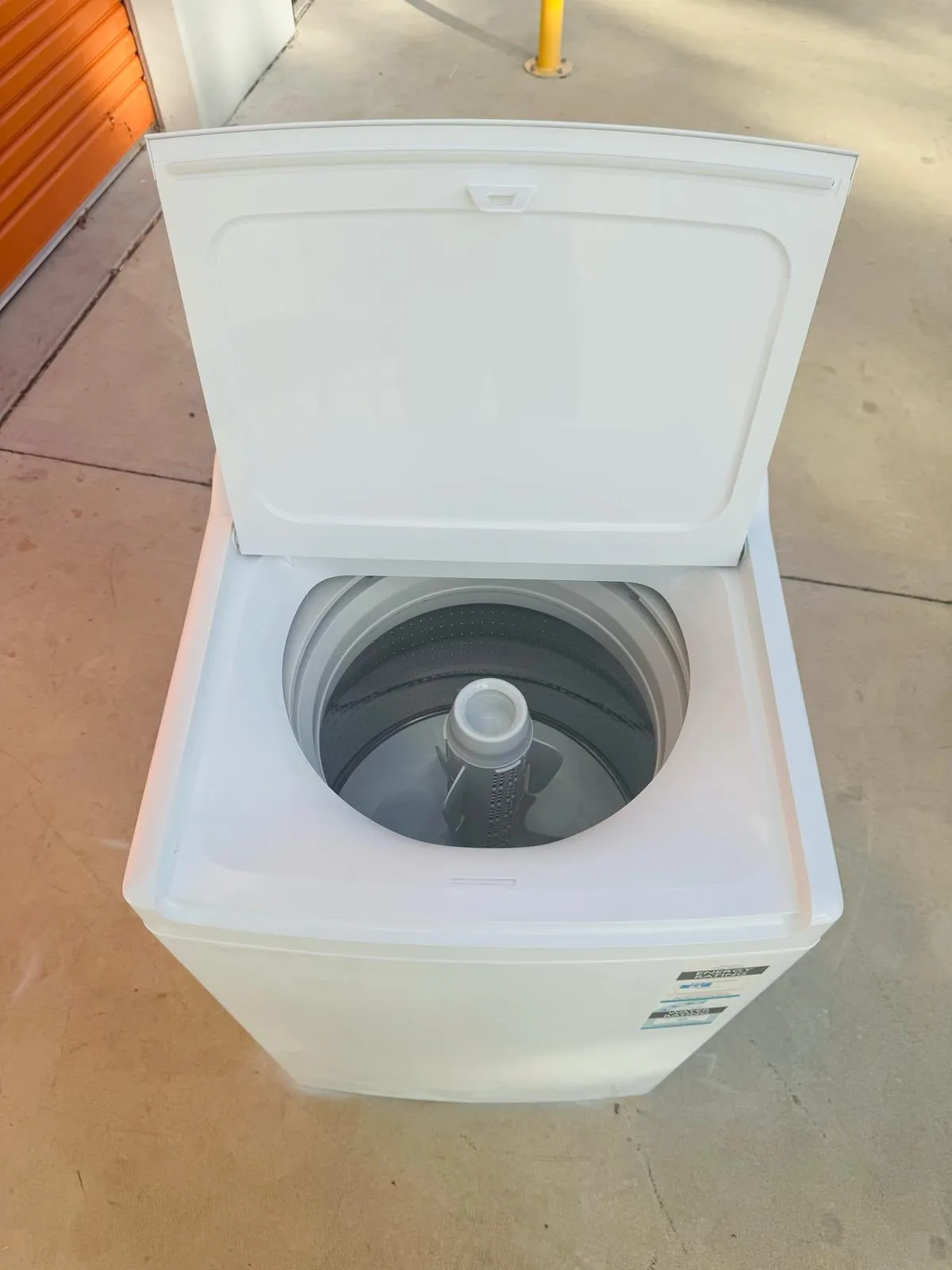 **FISHER & PAYKEL 7 KGS TOP LOADER WASHING MACHINE**
