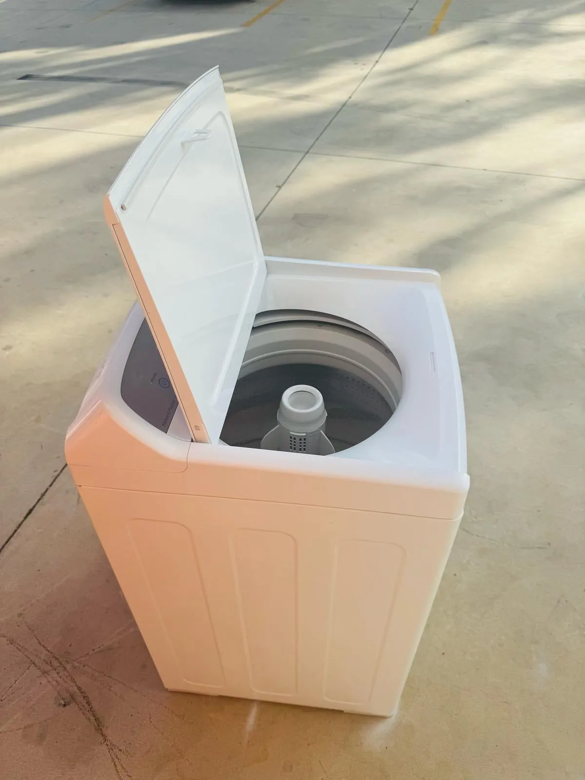 **FISHER & PAYKEL 7 KGS TOP LOADER WASHING MACHINE**