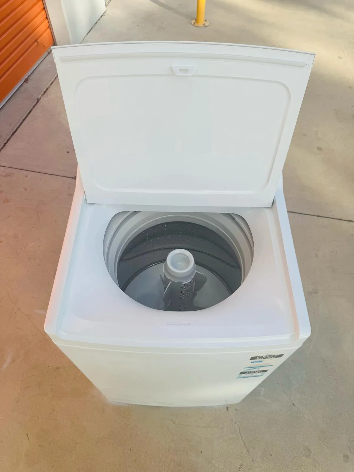 **FISHER & PAYKEL 7 KGS TOP LOADER WASHING MACHINE**