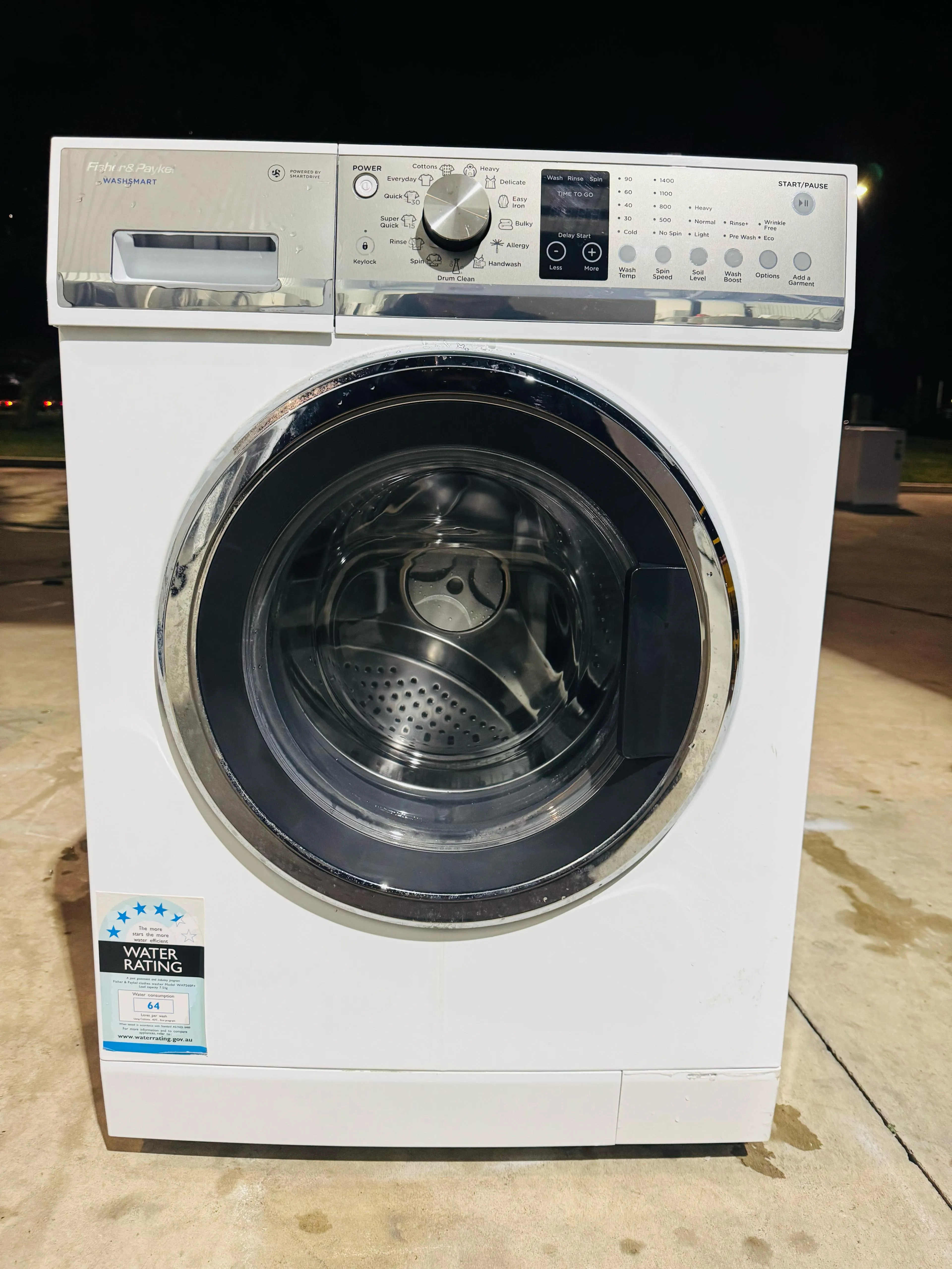 **FISHER & PAYKEL 7.5KGS FRONT LOADER WASHING MACHINE** FREE DELIVERY