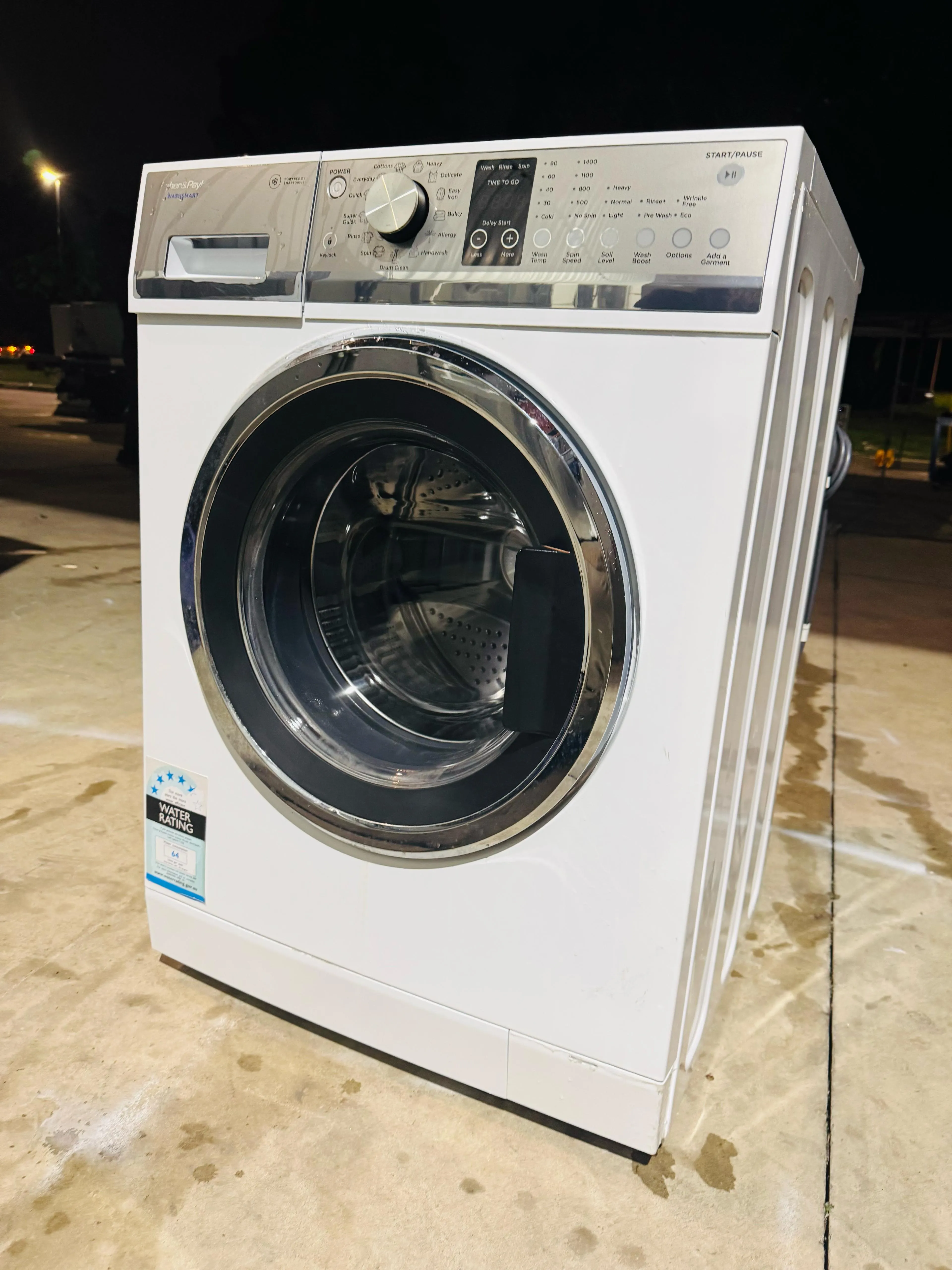 **FISHER & PAYKEL 7.5KGS FRONT LOADER WASHING MACHINE** FREE DELIVERY