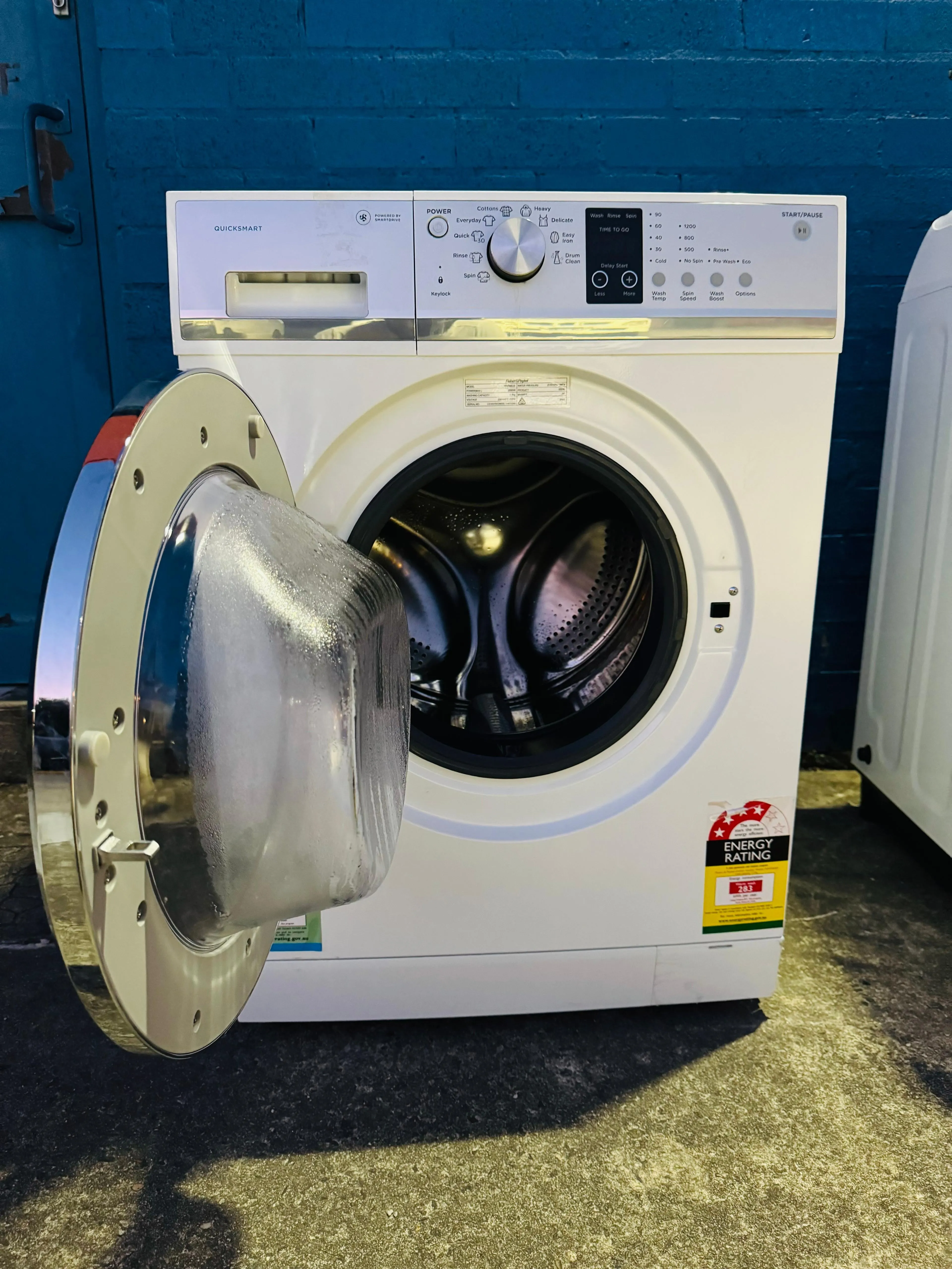 **FISHER & PAYKEL 7.5KGS FRONT LOADER WASHING MACHINE**