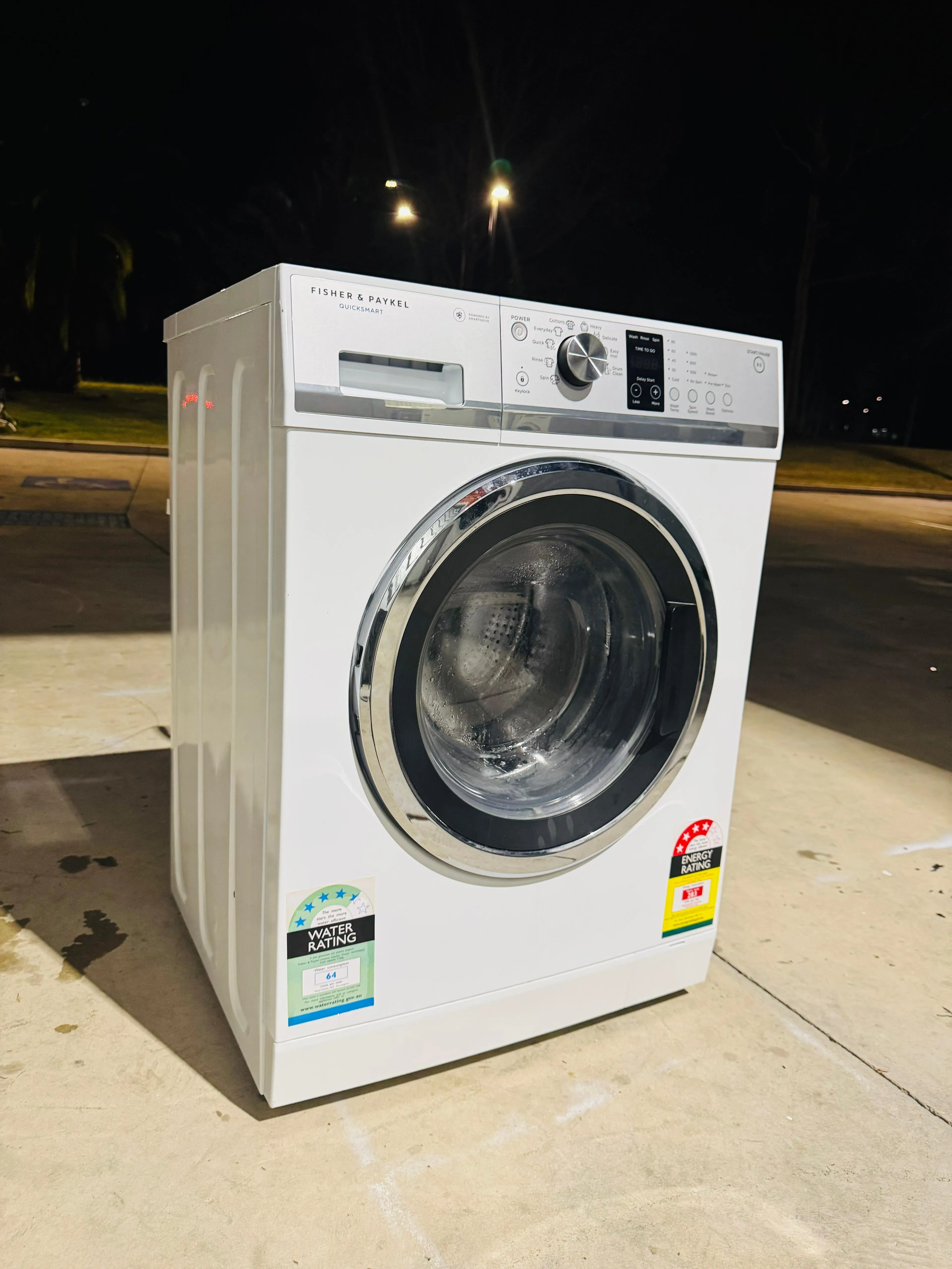 **FISHER & PAYKEL 7.5KGS FRONT LOADER WASHING MACHINE**