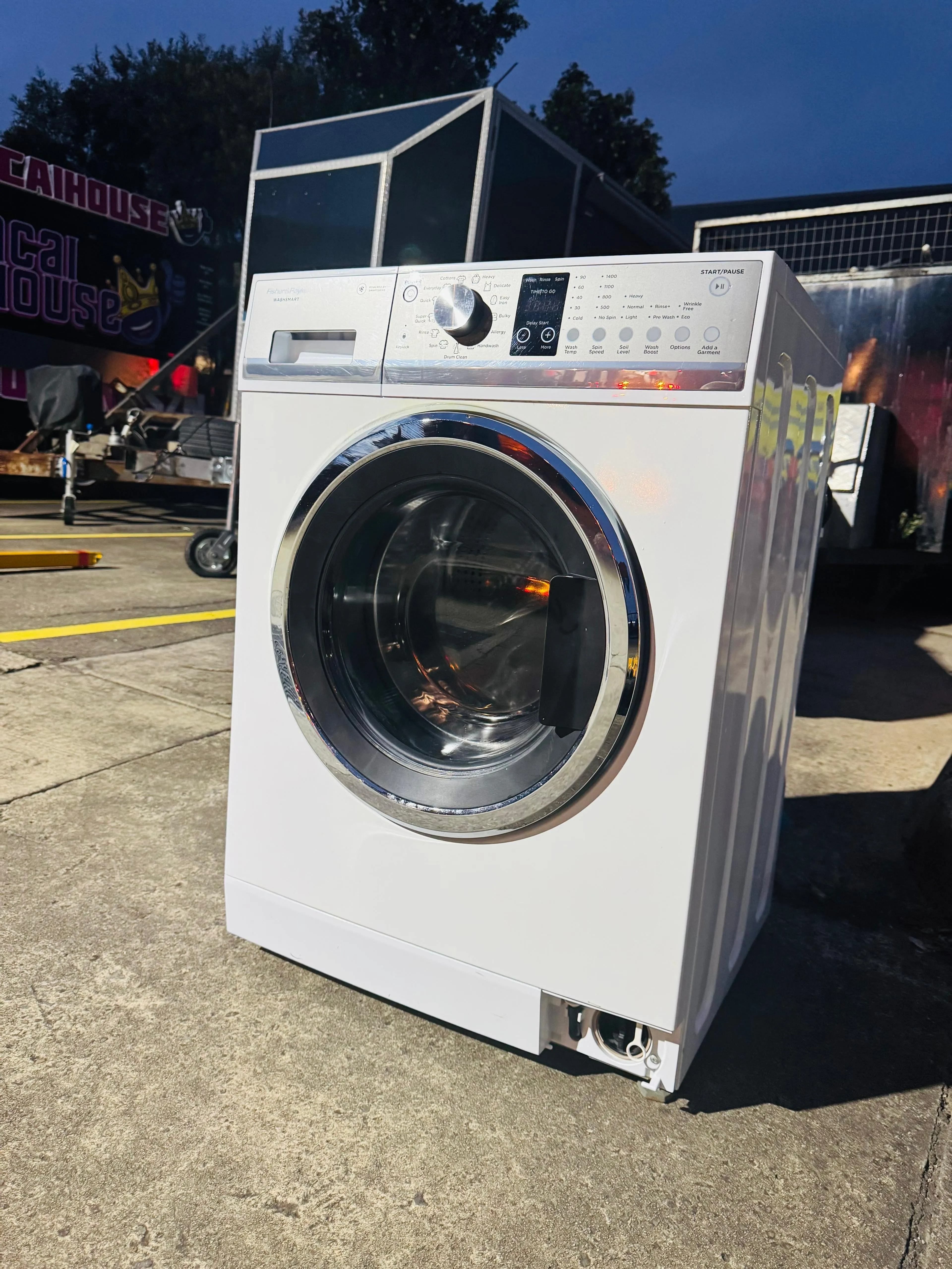 **FISHER & PAYKEL 7.5KGS FRONT LOADER WASHING MACHINE**