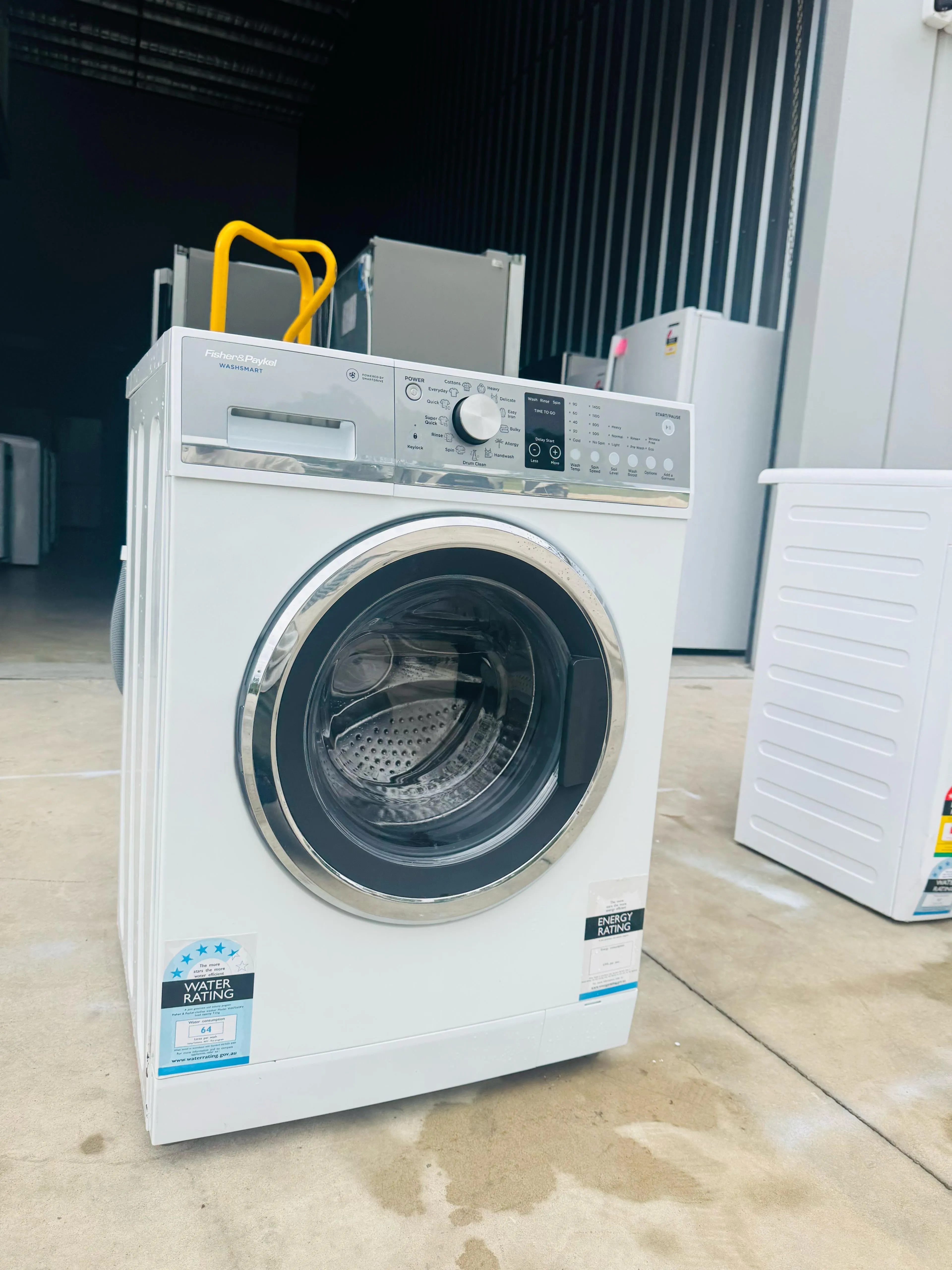 **FISHER & PAYKEL 7.5KGS FRONT LOADER WASHING MACHINE**