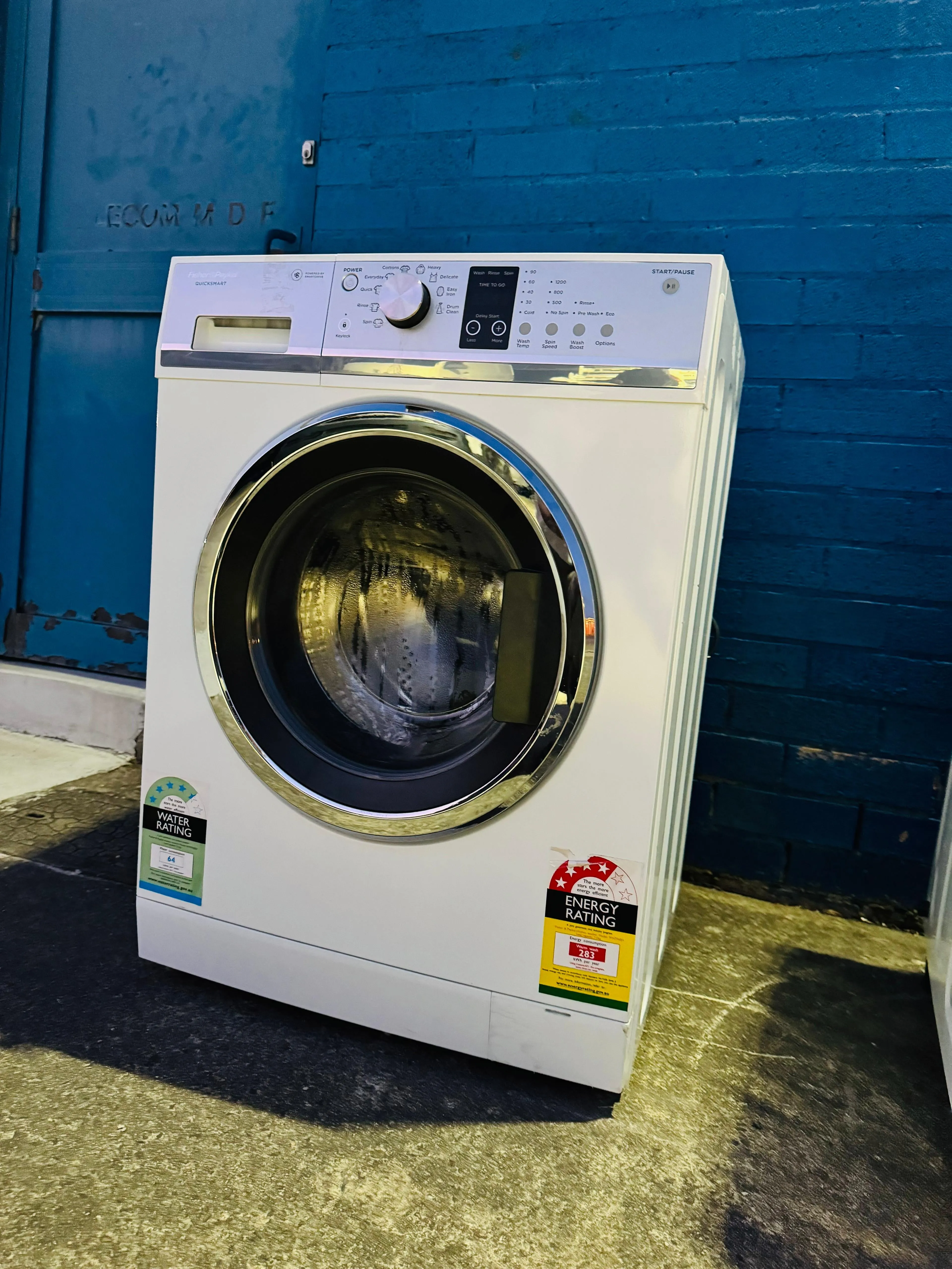 **FISHER & PAYKEL 7.5KGS FRONT LOADER WASHING MACHINE**