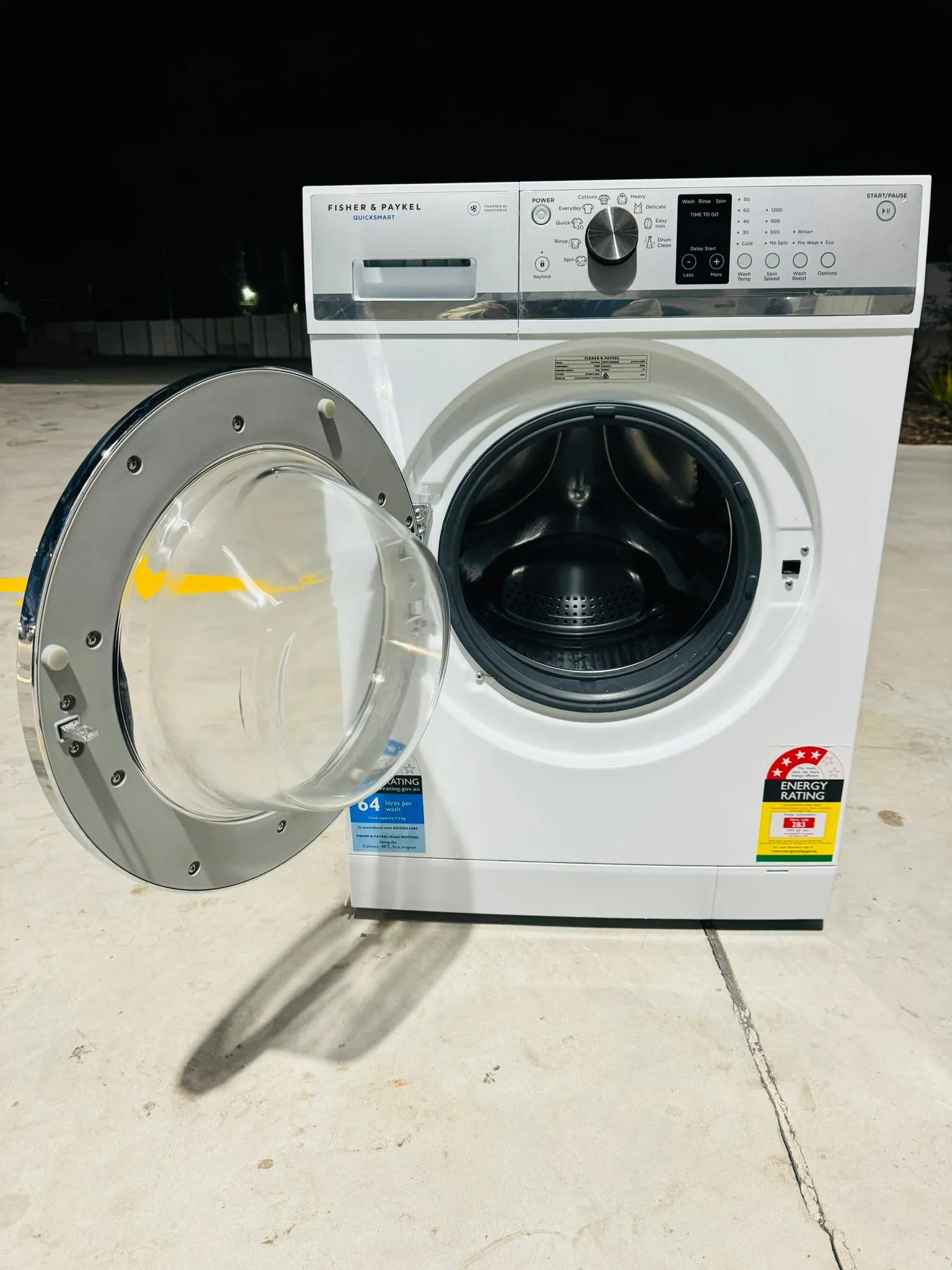 FISHER & PAYKEL 7.5KGS FRONT LOADER WASHINGMACHINE