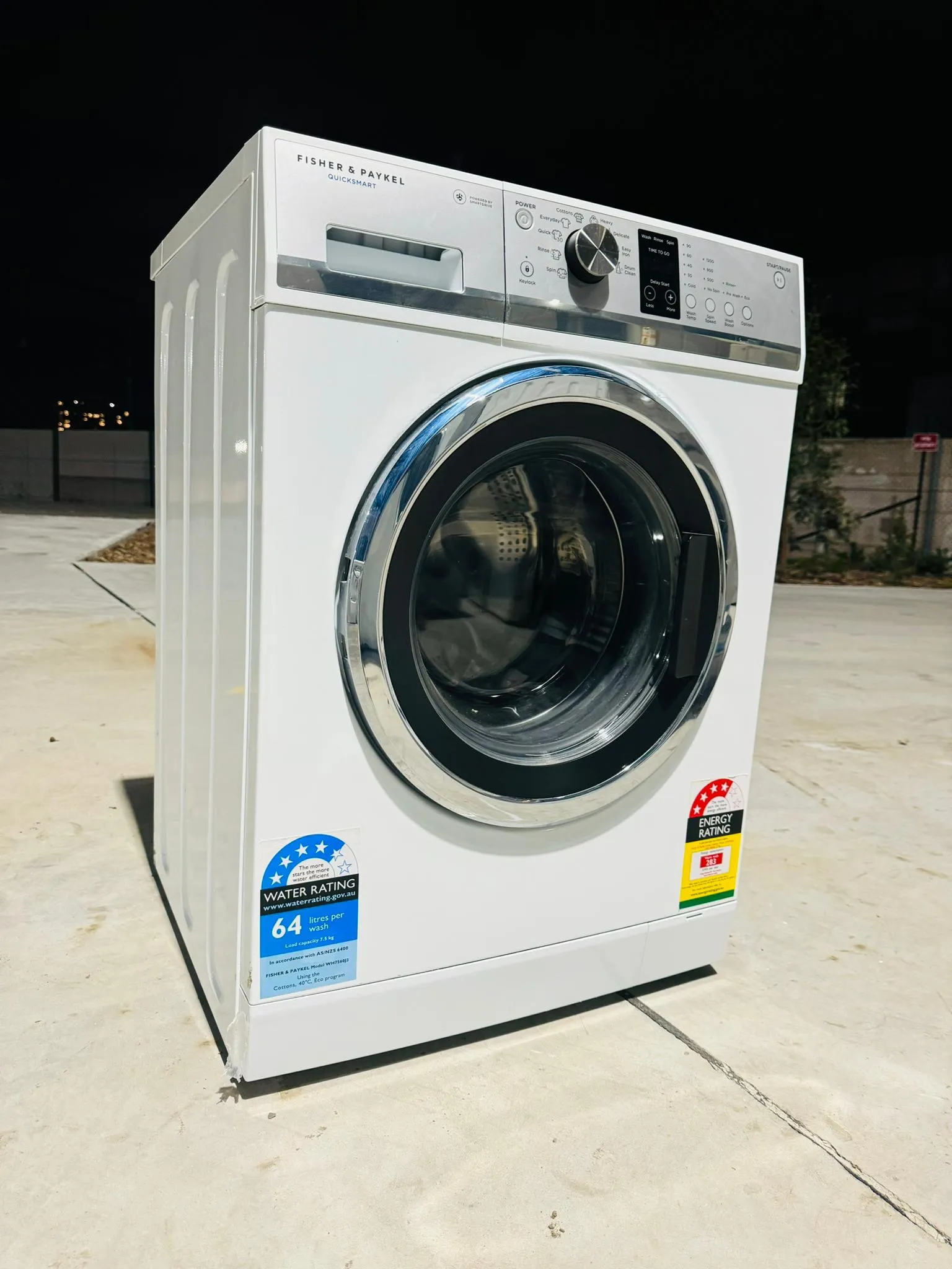 FISHER & PAYKEL 7.5KGS FRONT LOADER WASHINGMACHINE