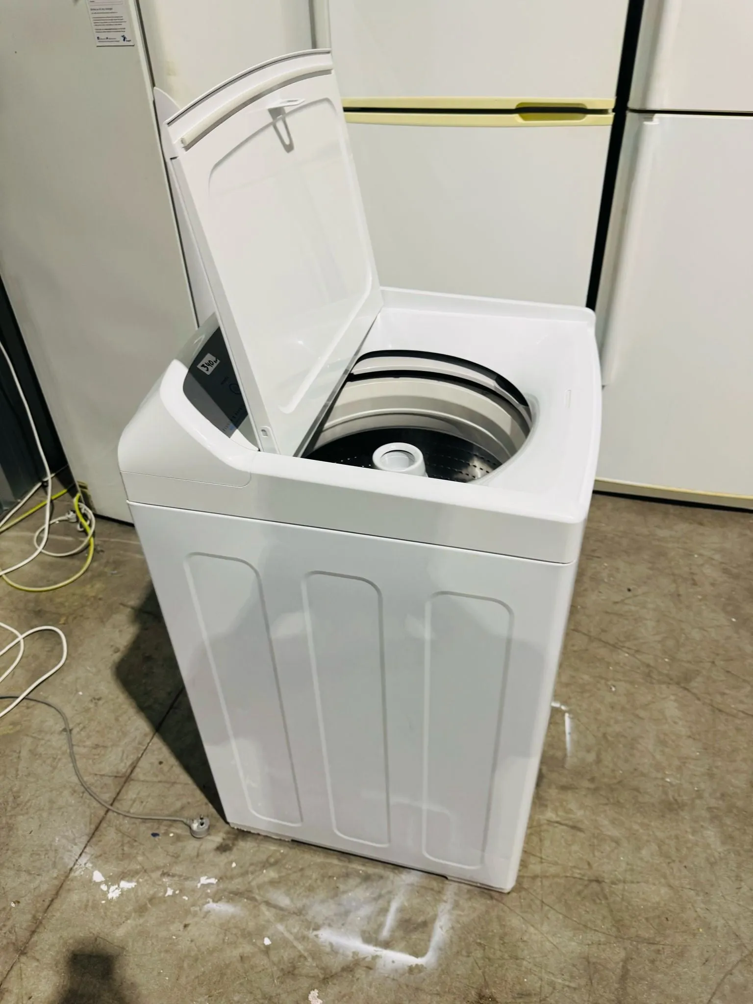 **FISHER & PAYKEL 8.5 KGS TOP LOADER WASHING MACHINE (D)**