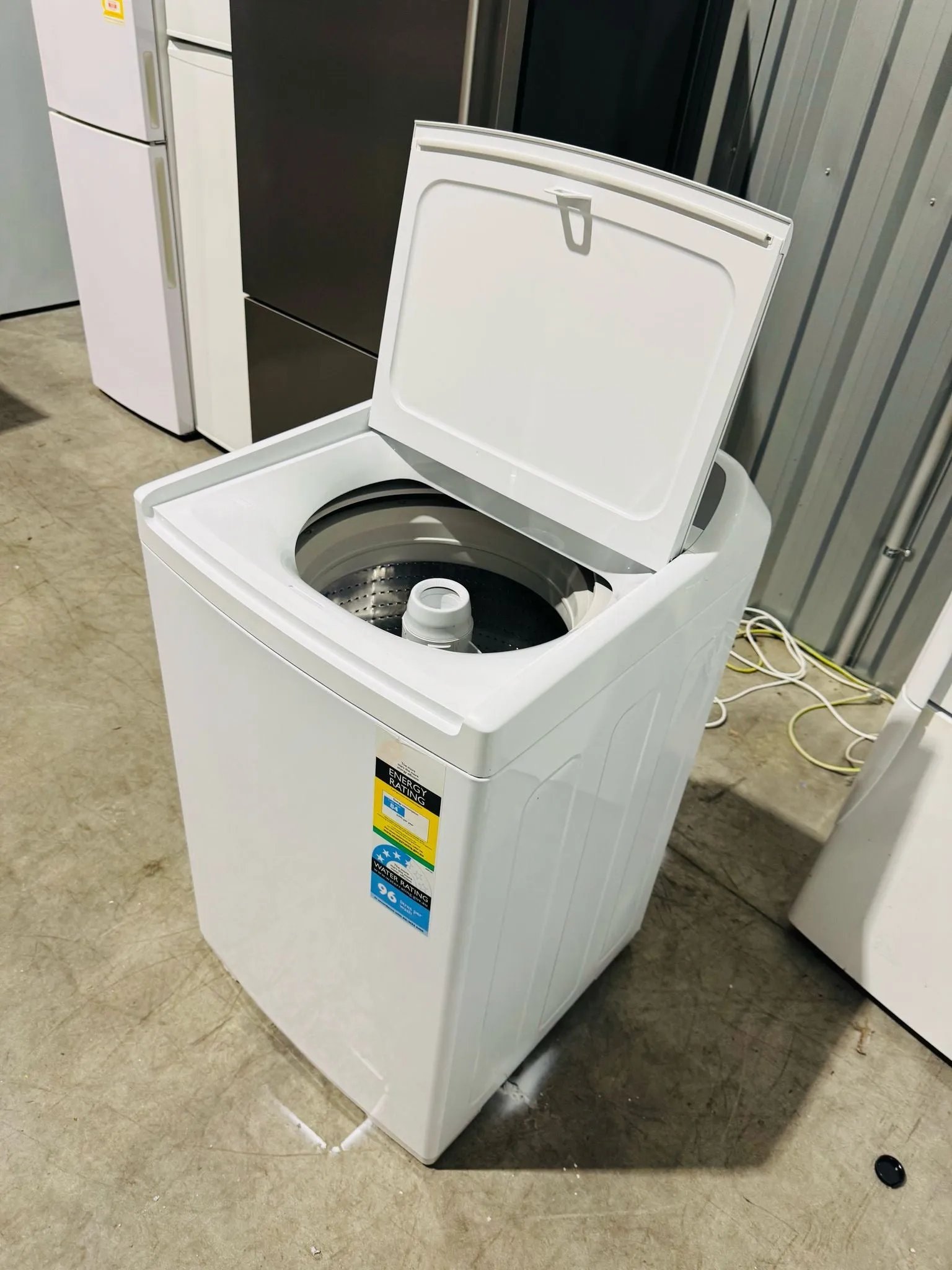 **FISHER & PAYKEL 8.5 KGS TOP LOADER WASHING MACHINE (D)**