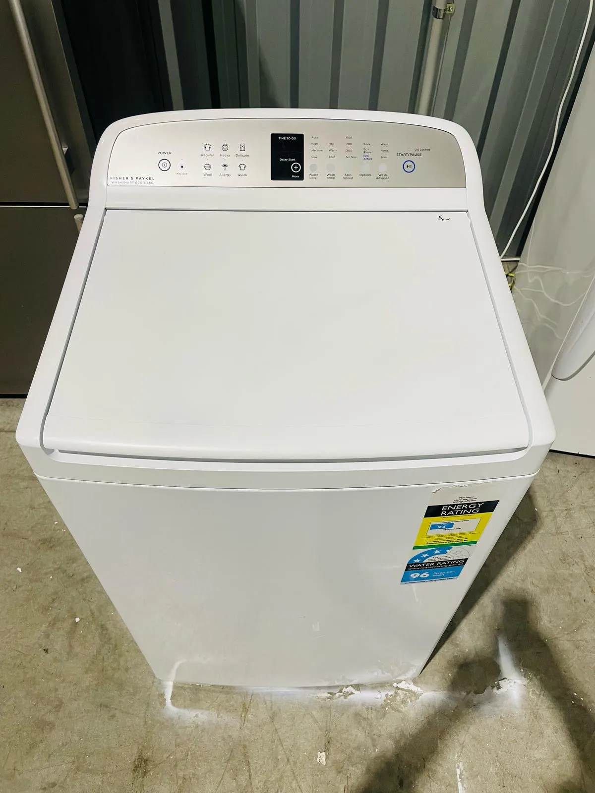 **FISHER & PAYKEL 8.5 KGS TOP LOADER WASHING MACHINE (F)**