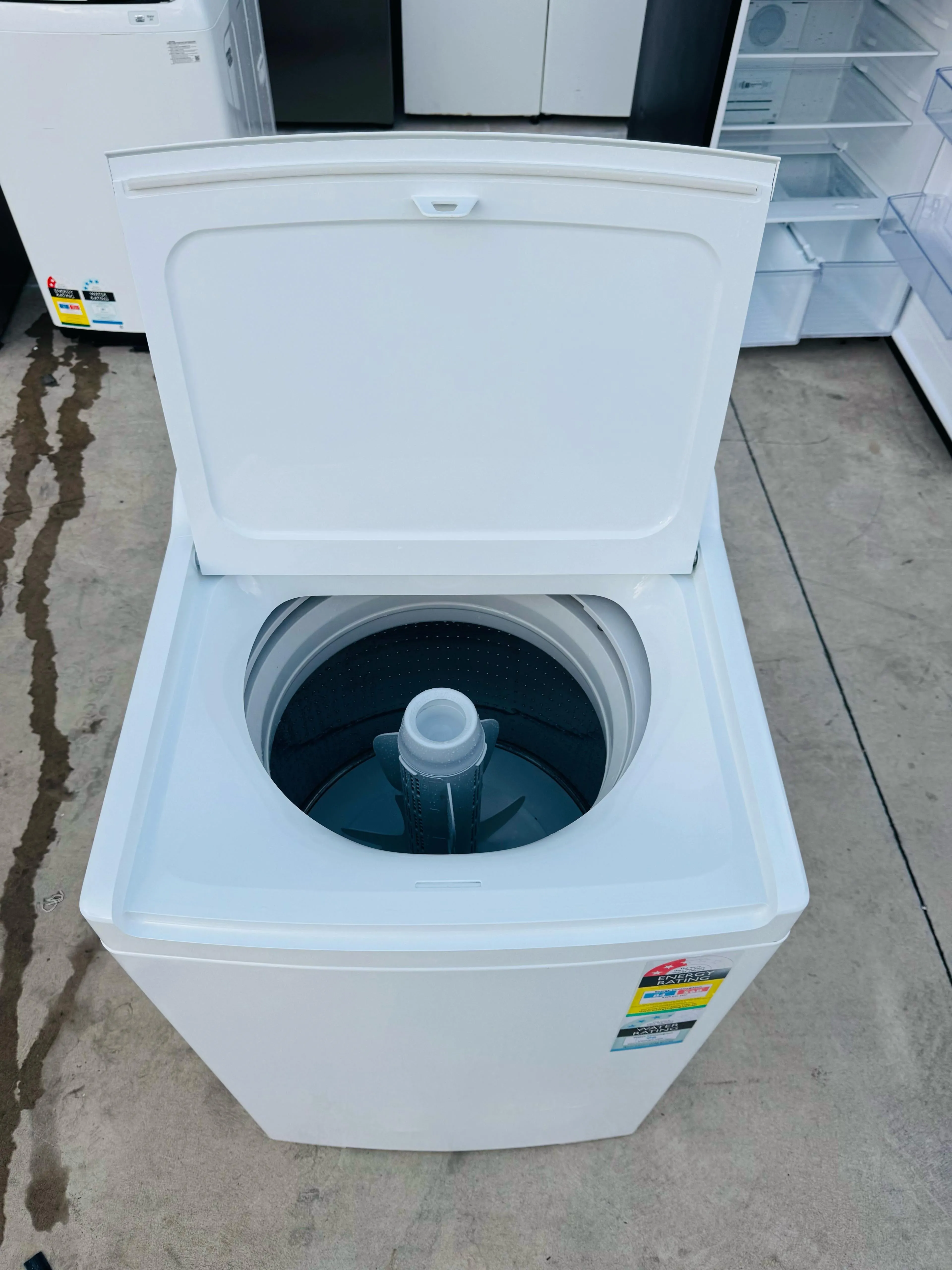 **FISHER & PAYKEL 8.5 KGS TOP LOADER WASHING MACHINE (k)**