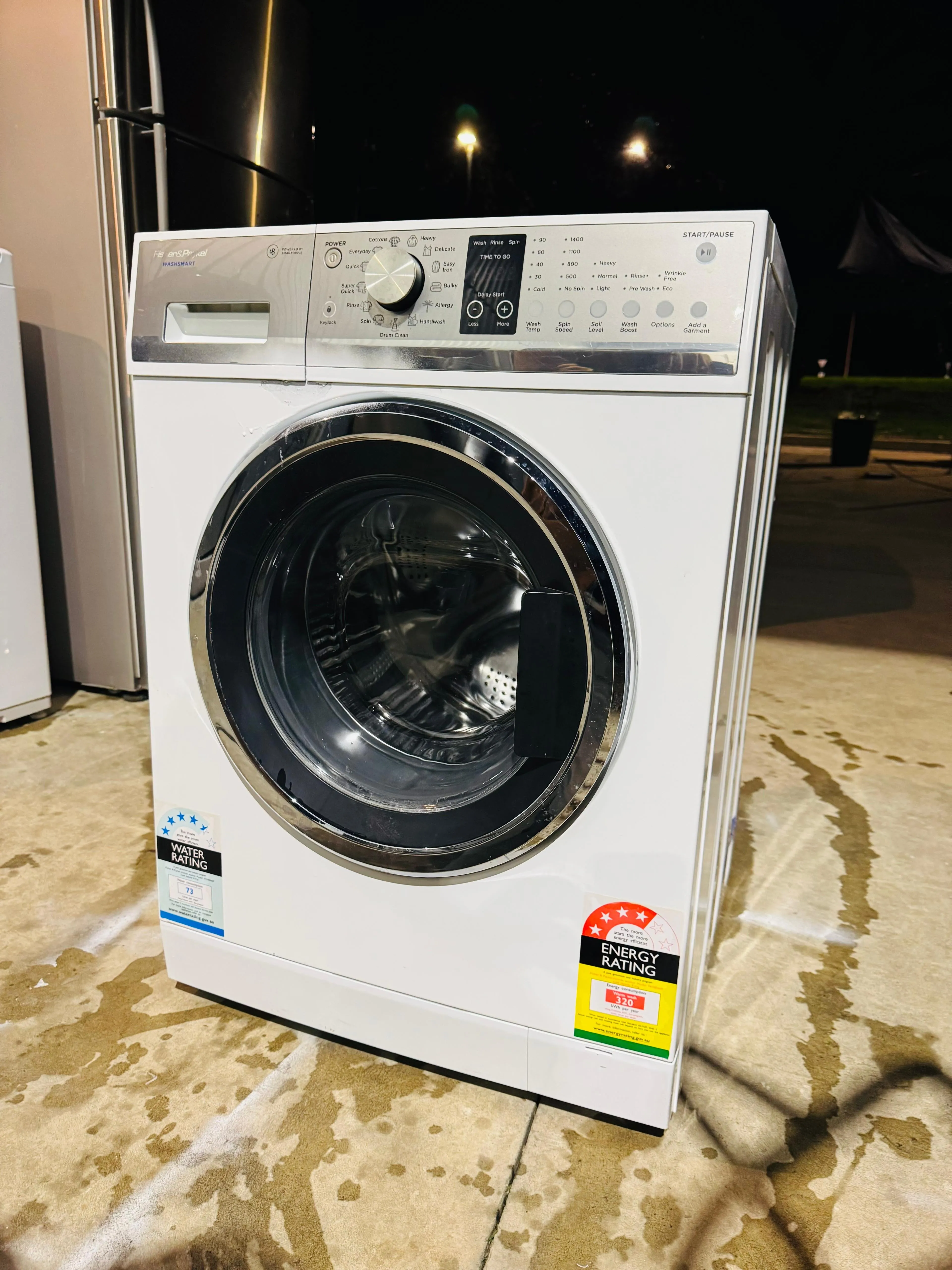 **FISHER & PAYKEL 8.5KGS FRONT LOADER WASHING MACHINE**