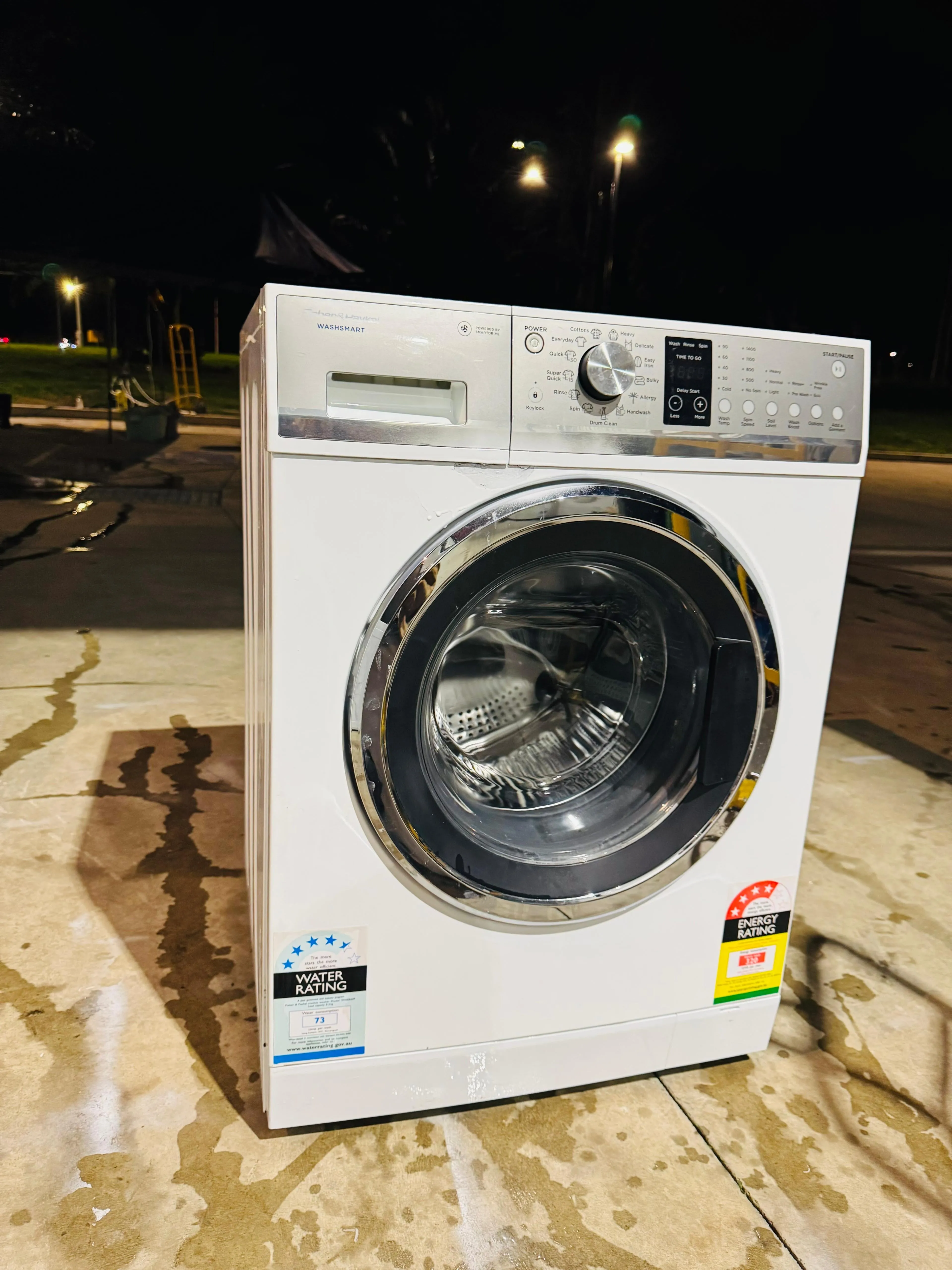 **FISHER & PAYKEL 8.5KGS FRONT LOADER WASHING MACHINE**
