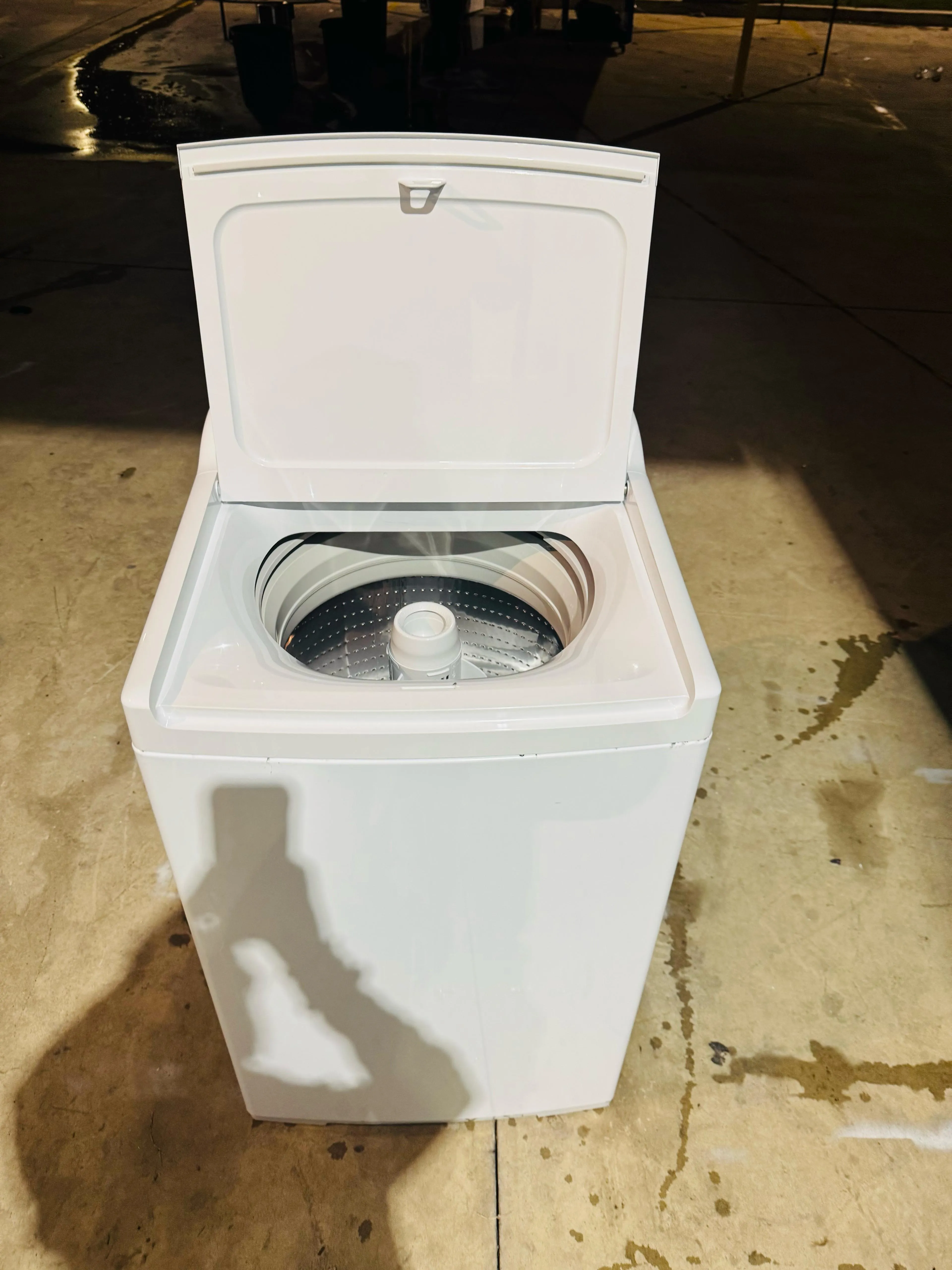 **FISHER & PAYKEL 8.5KGS TOP LOADER WASHING MACHINE** FREE DELIVERY