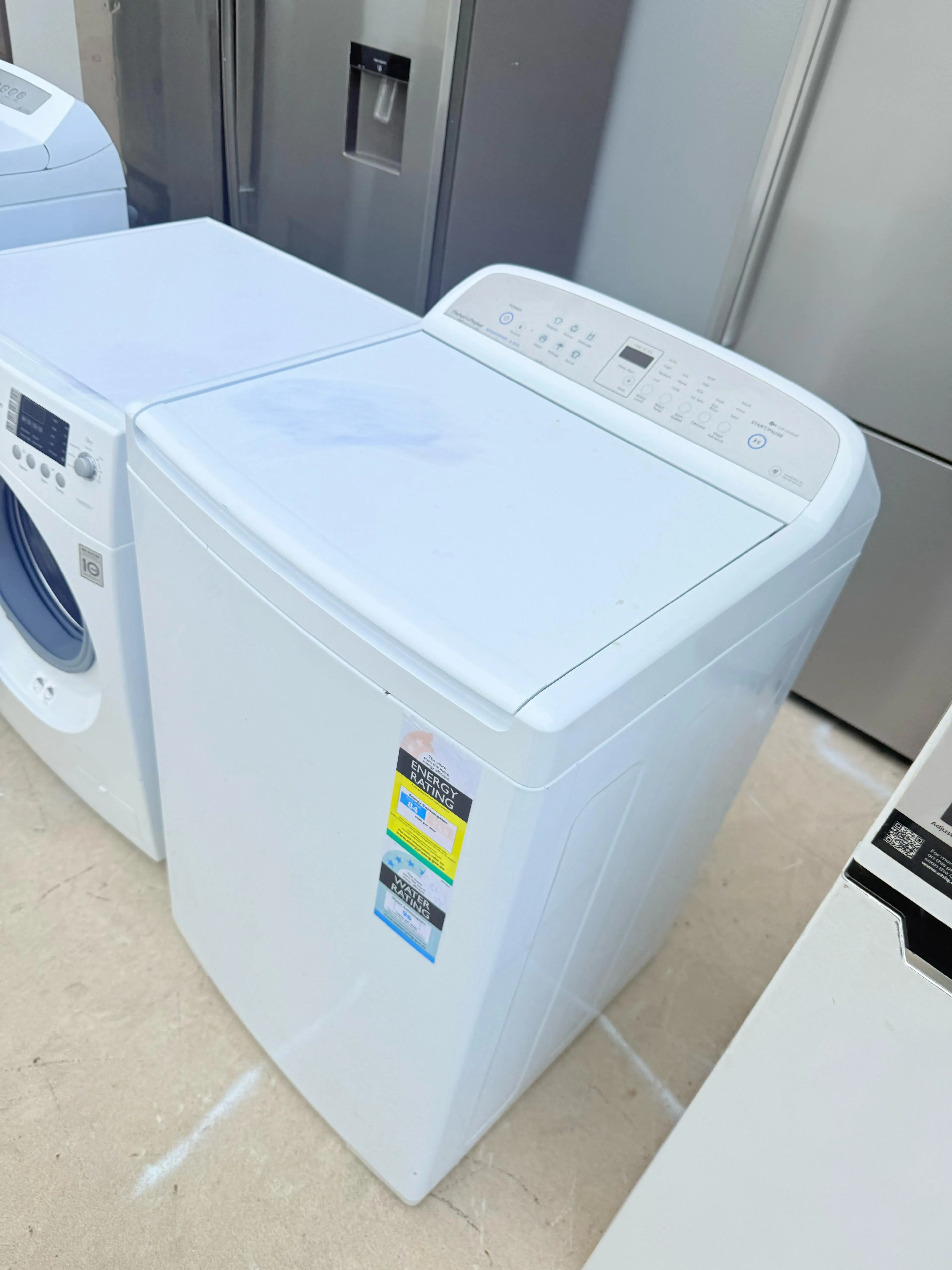 **FISHER & PAYKEL 8.5KGS TOP LOADER WASHING MACHINE**