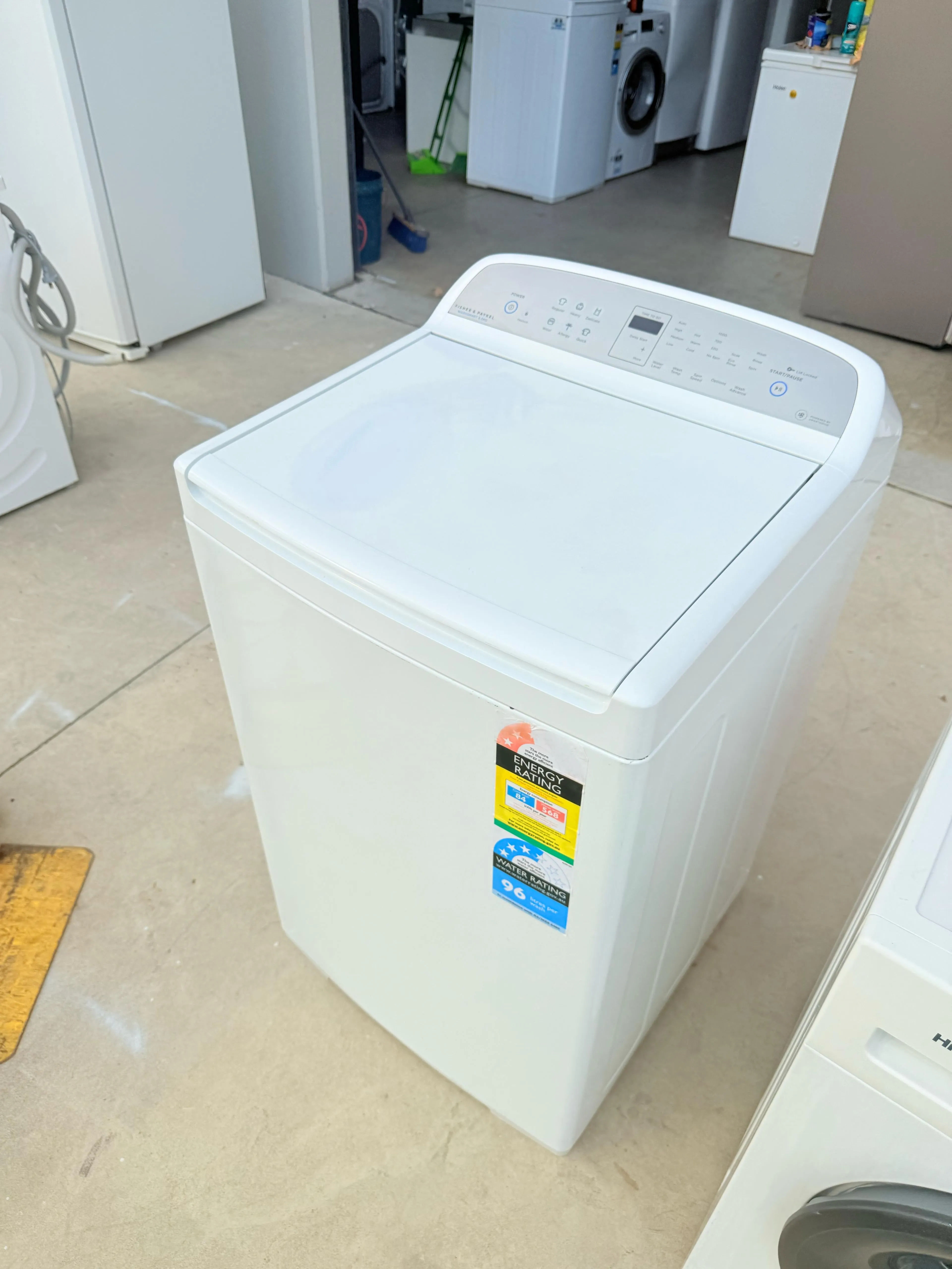 **FISHER & PAYKEL 8.5KGS TOP LOADER WASHING MACHINE**
