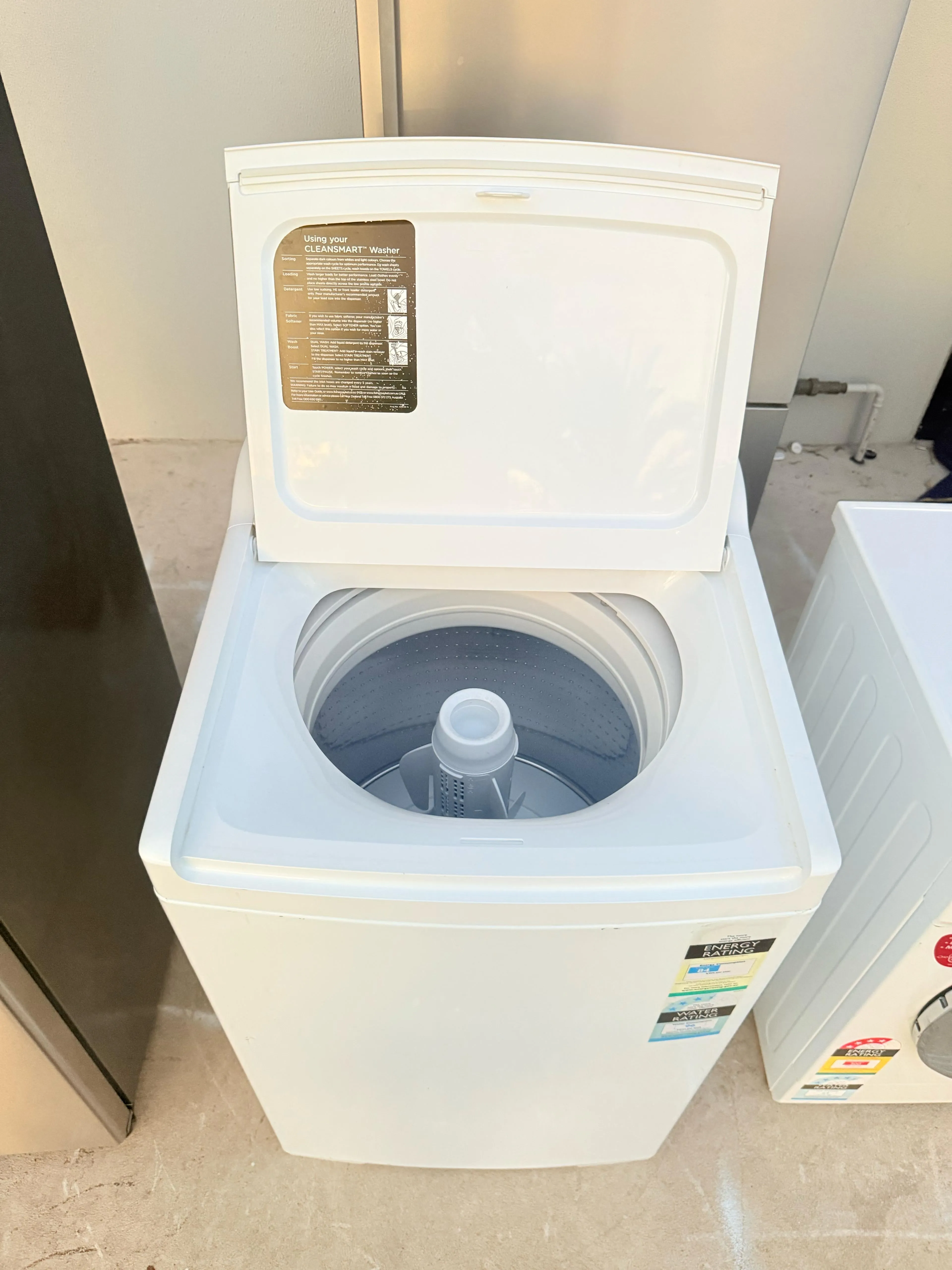 **FISHER & PAYKEL 8.5KGS TOP LOADER WASHING MACHINE**