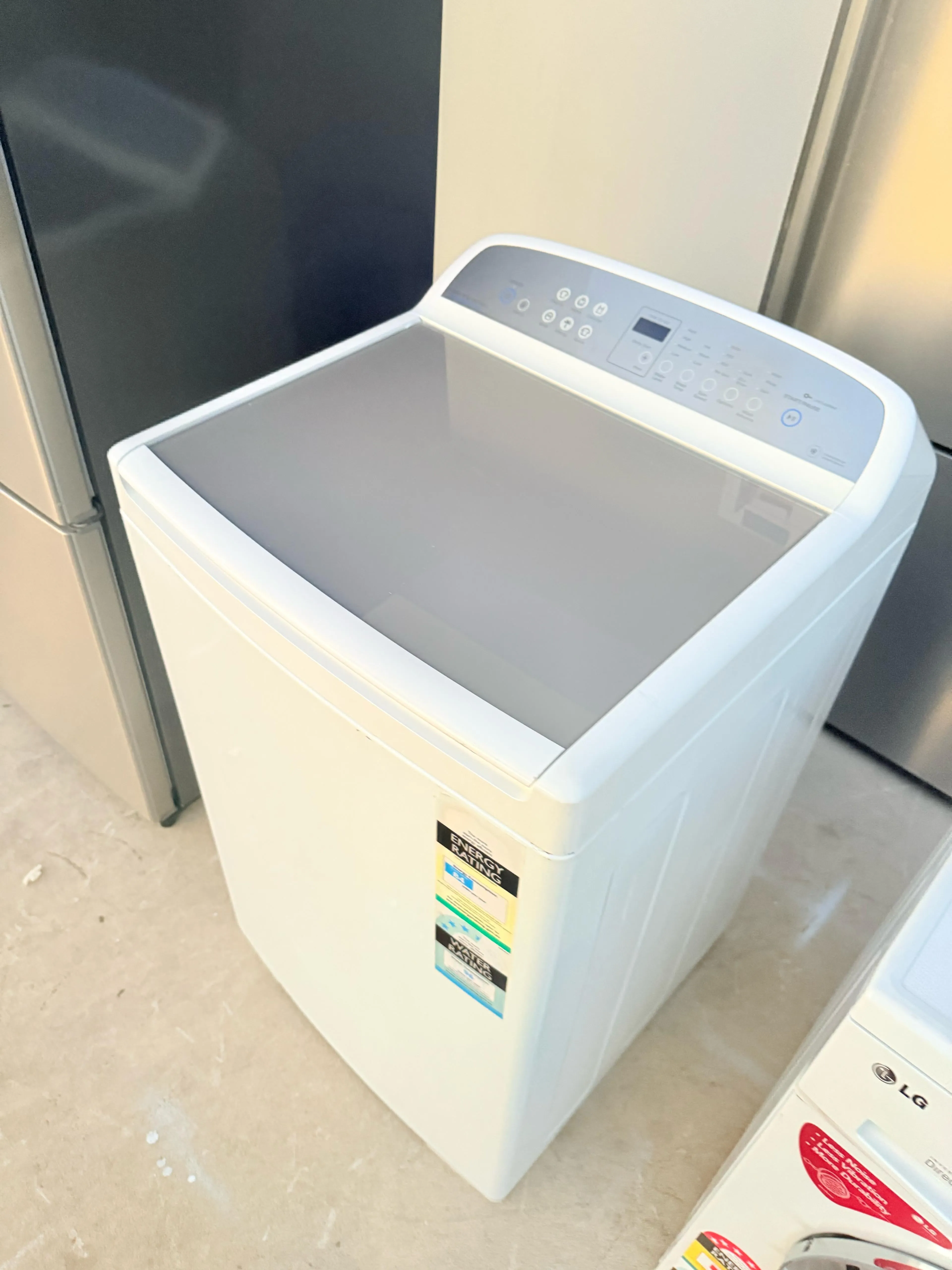 **FISHER & PAYKEL 8.5KGS TOP LOADER WASHING MACHINE**